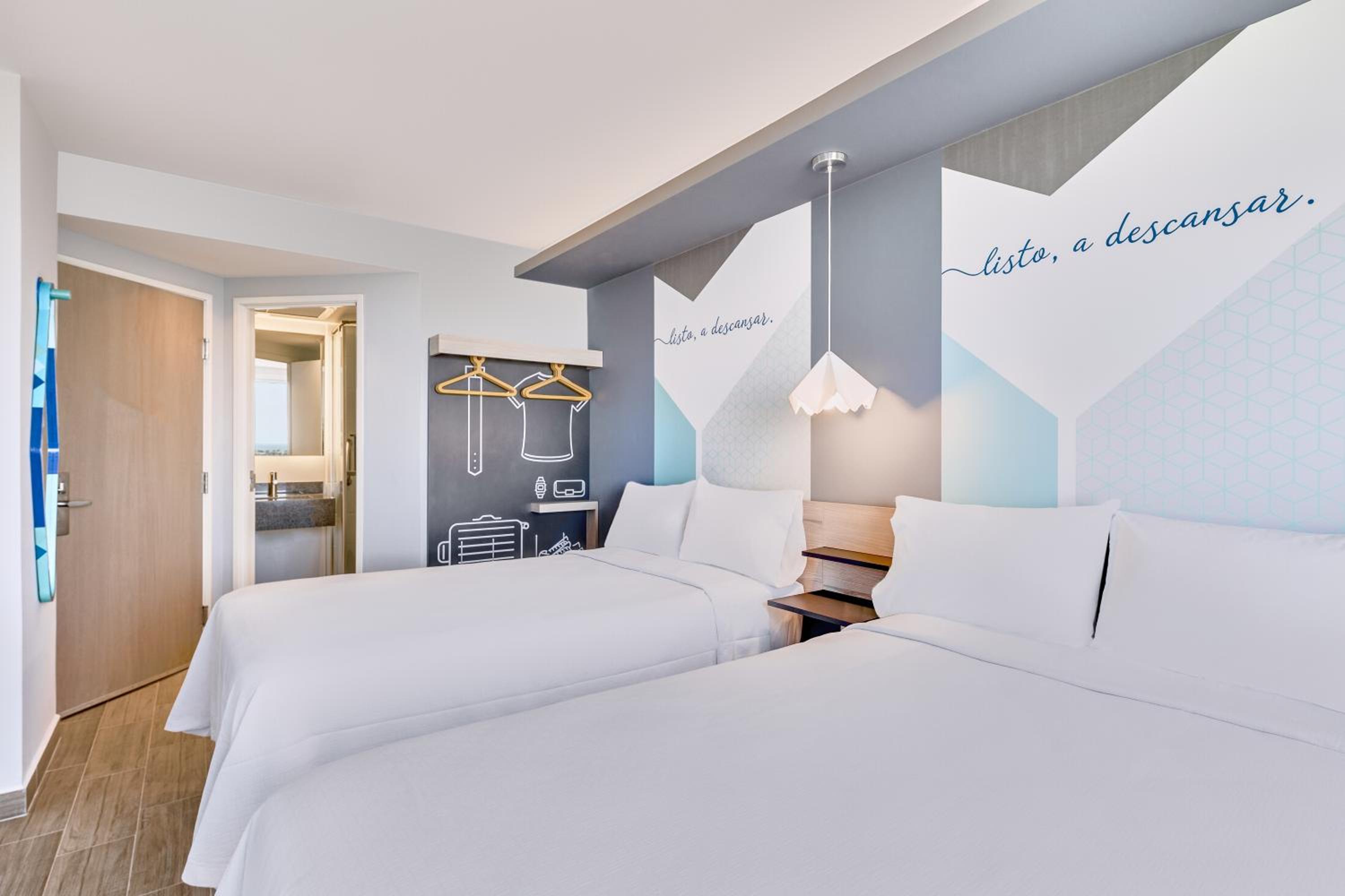 Superior Room, 2 Twin - Photo 3