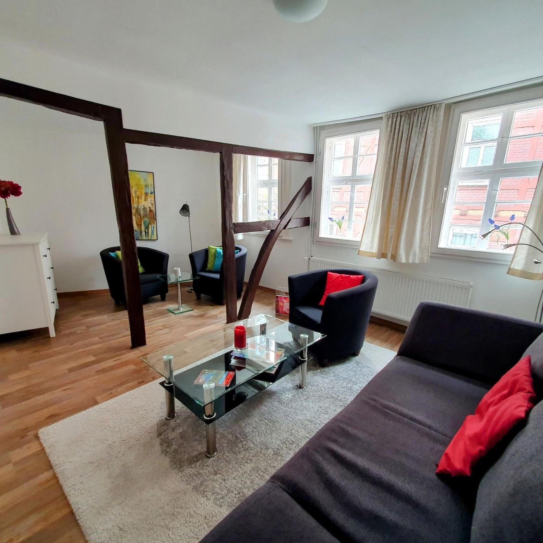 One-Bedroom House photo 1
