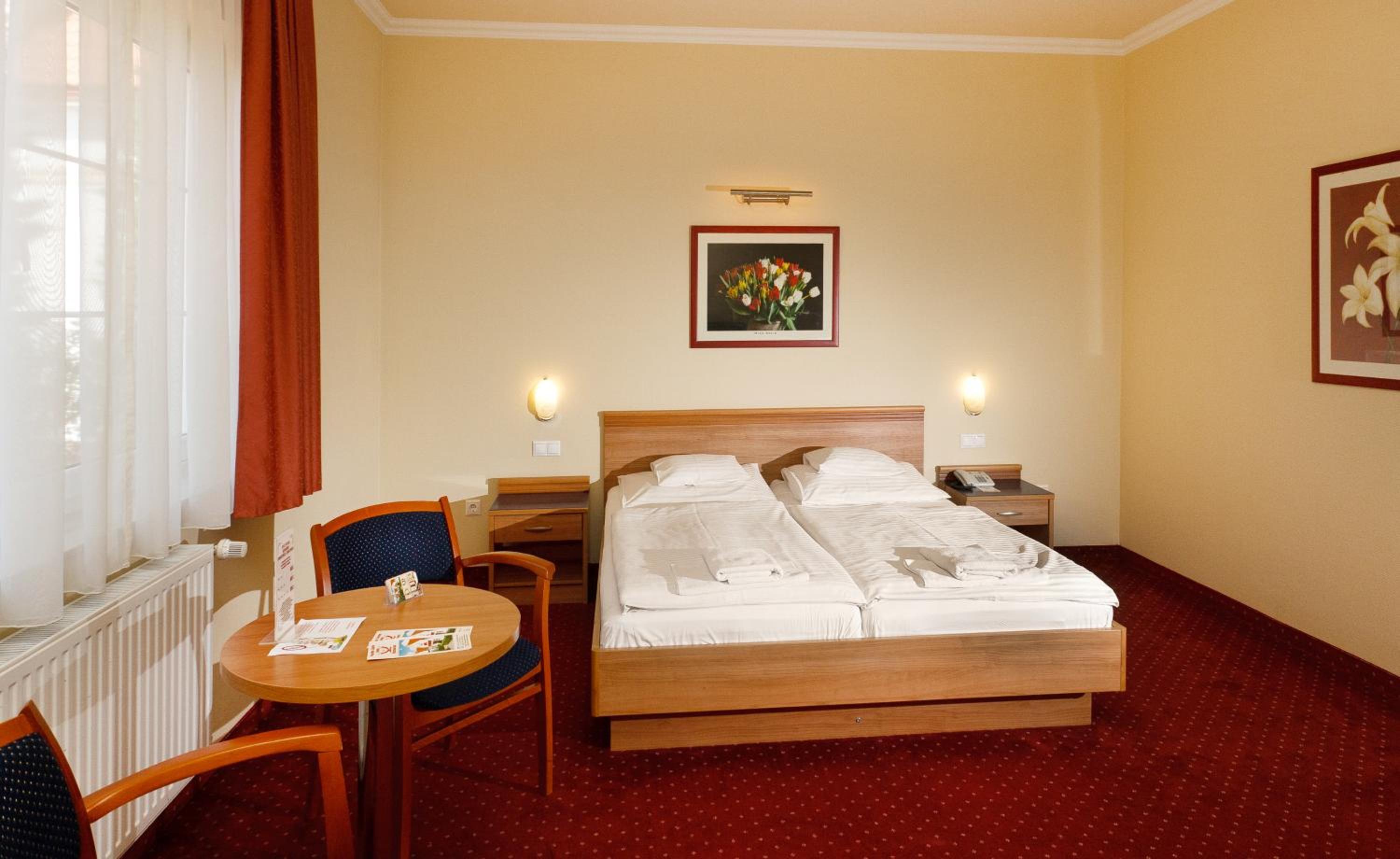 Double or Twin Room photo 1