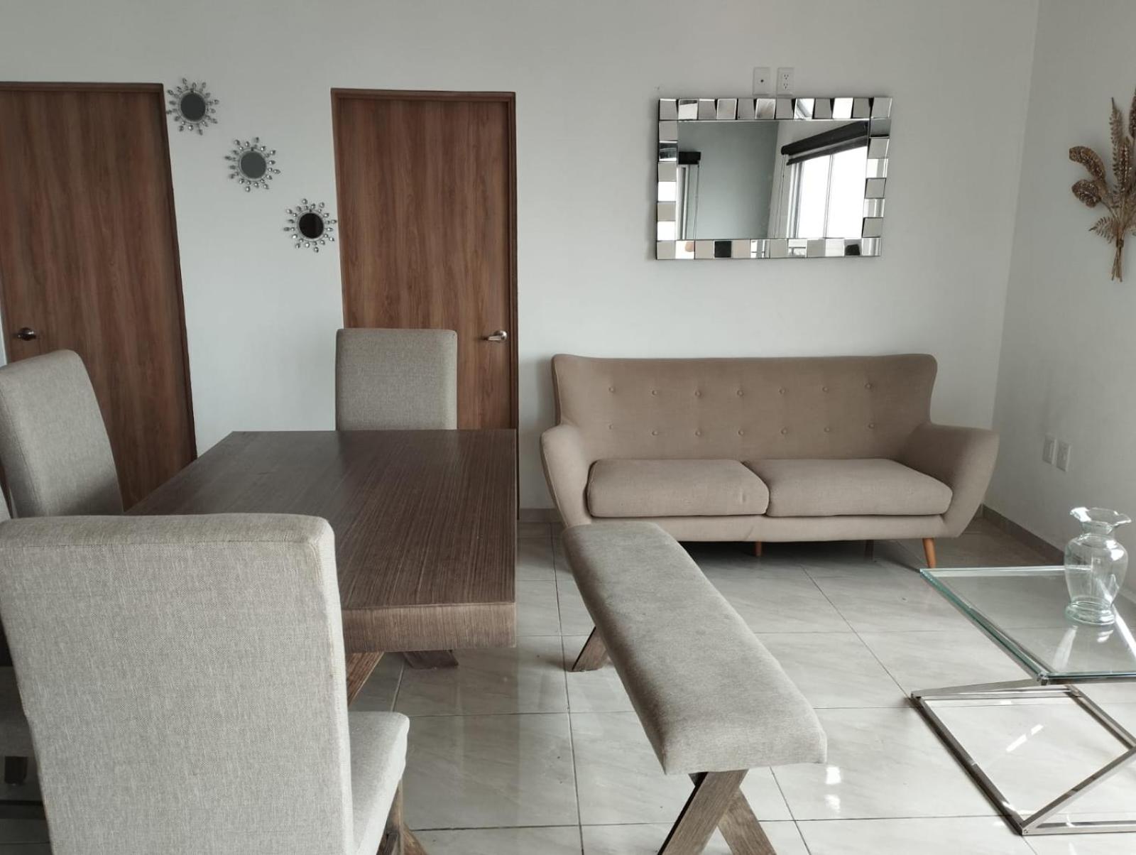 Three-Bedroom Apartment photo 2