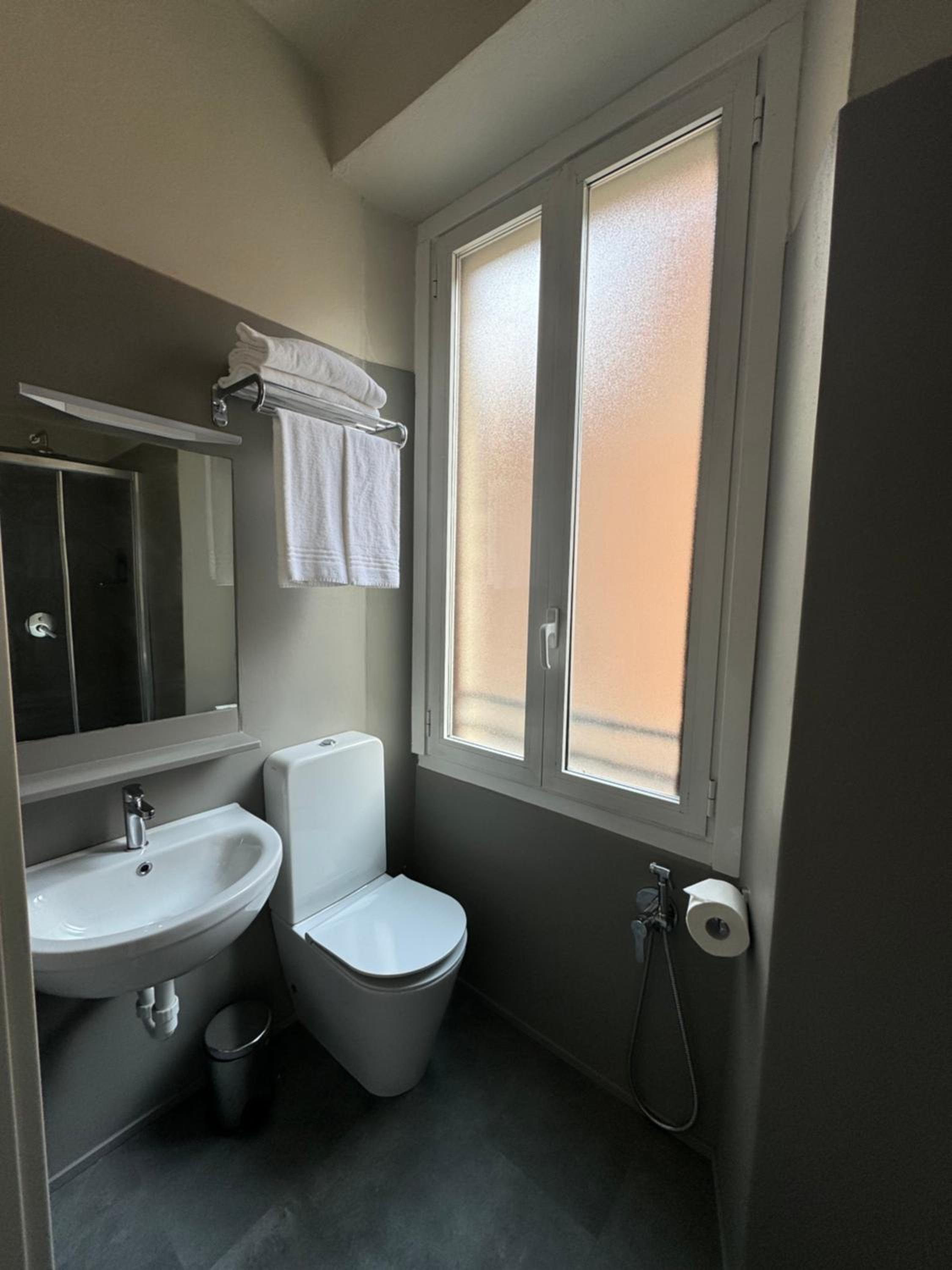 Double or Twin Room photo 2