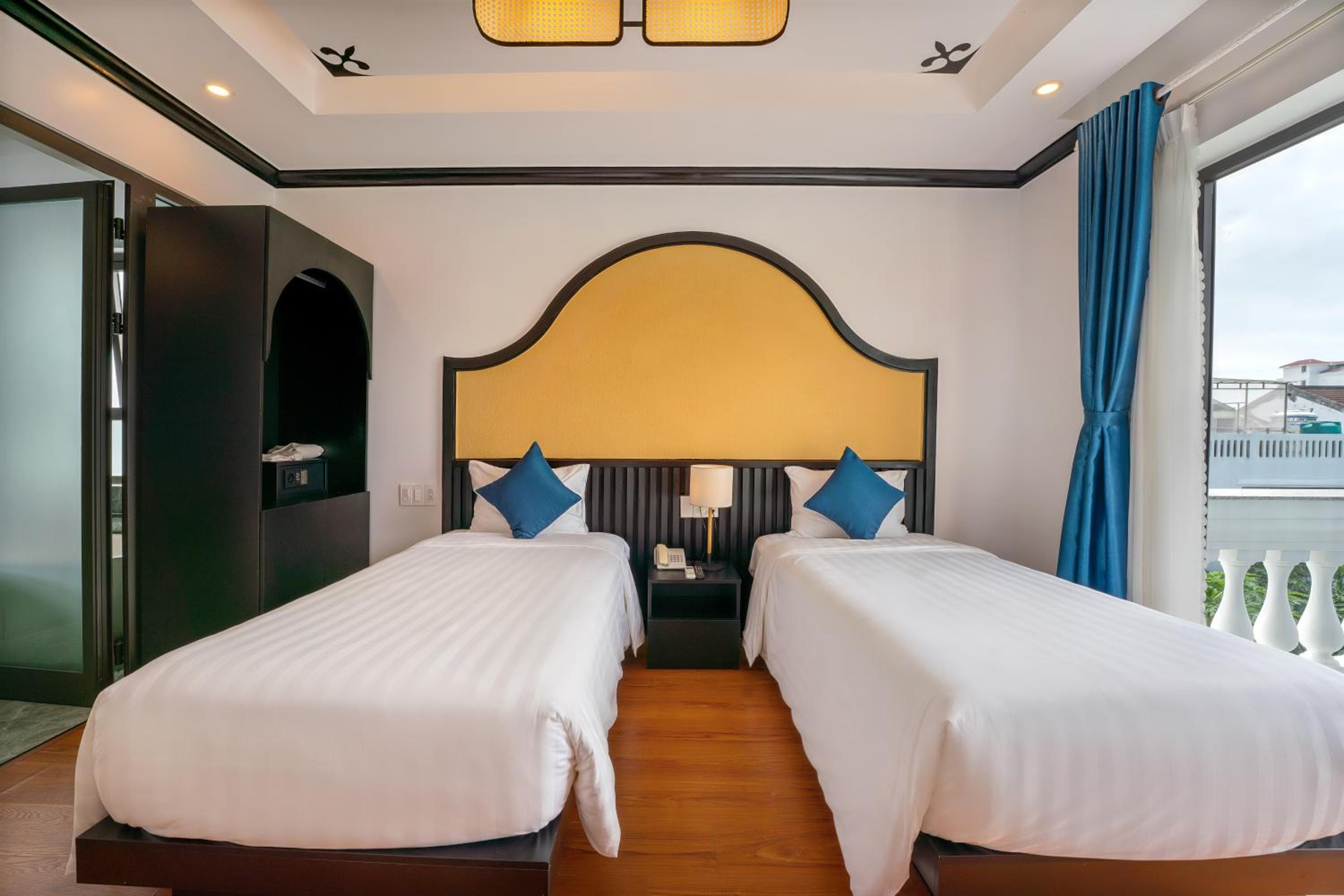 Junior Suite With Balcony