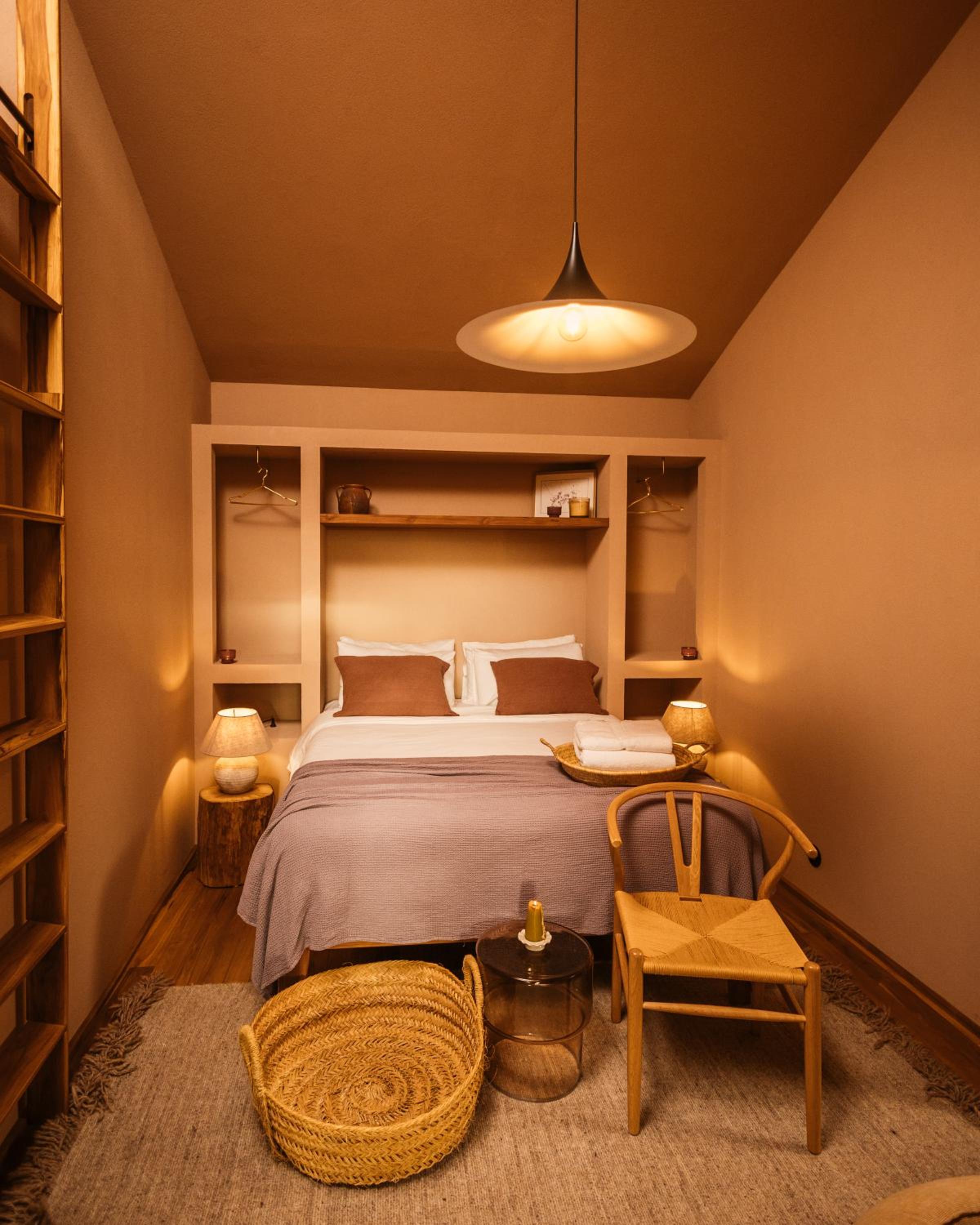Superior Suite - Photo 12