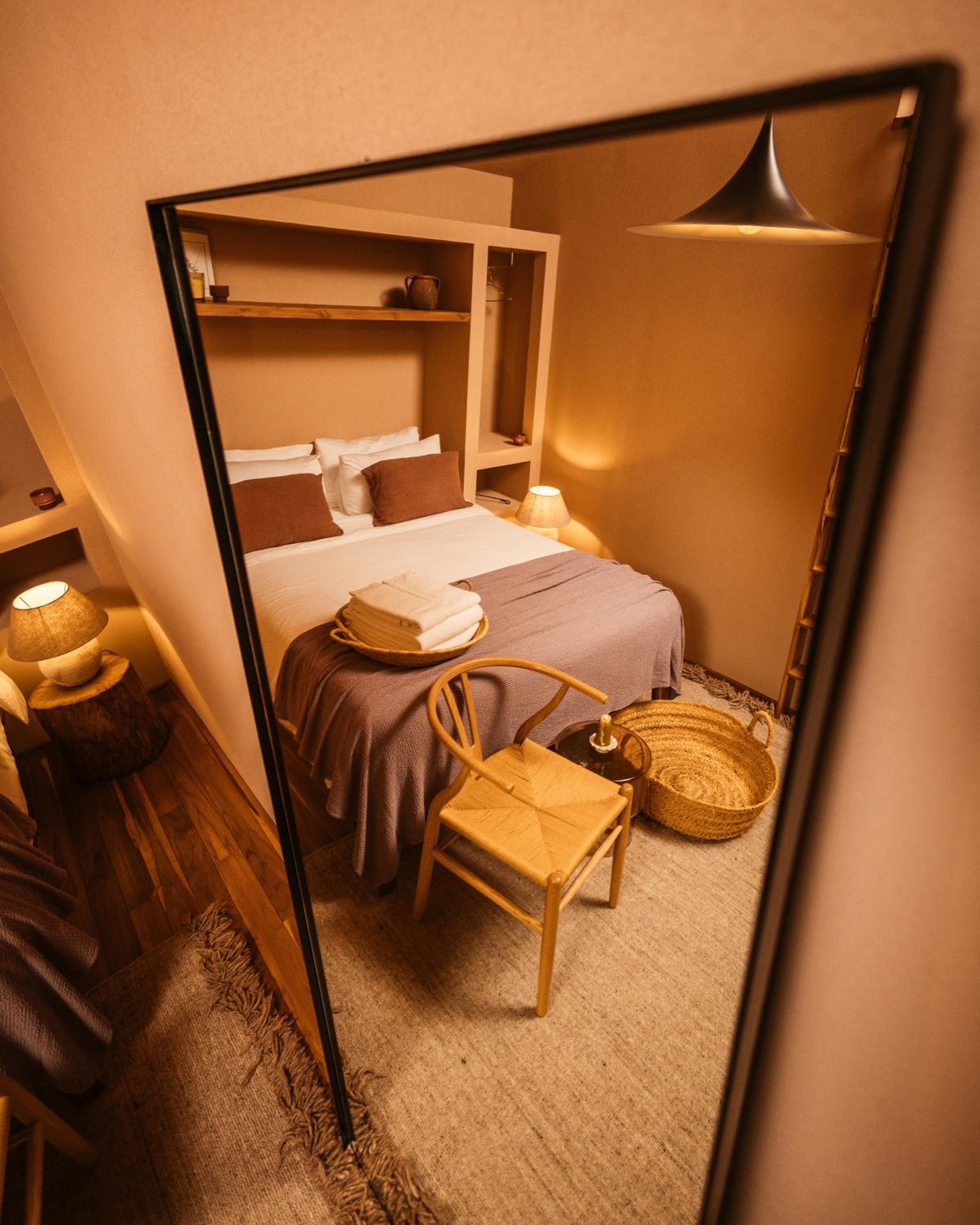 Superior Suite - Photo 5
