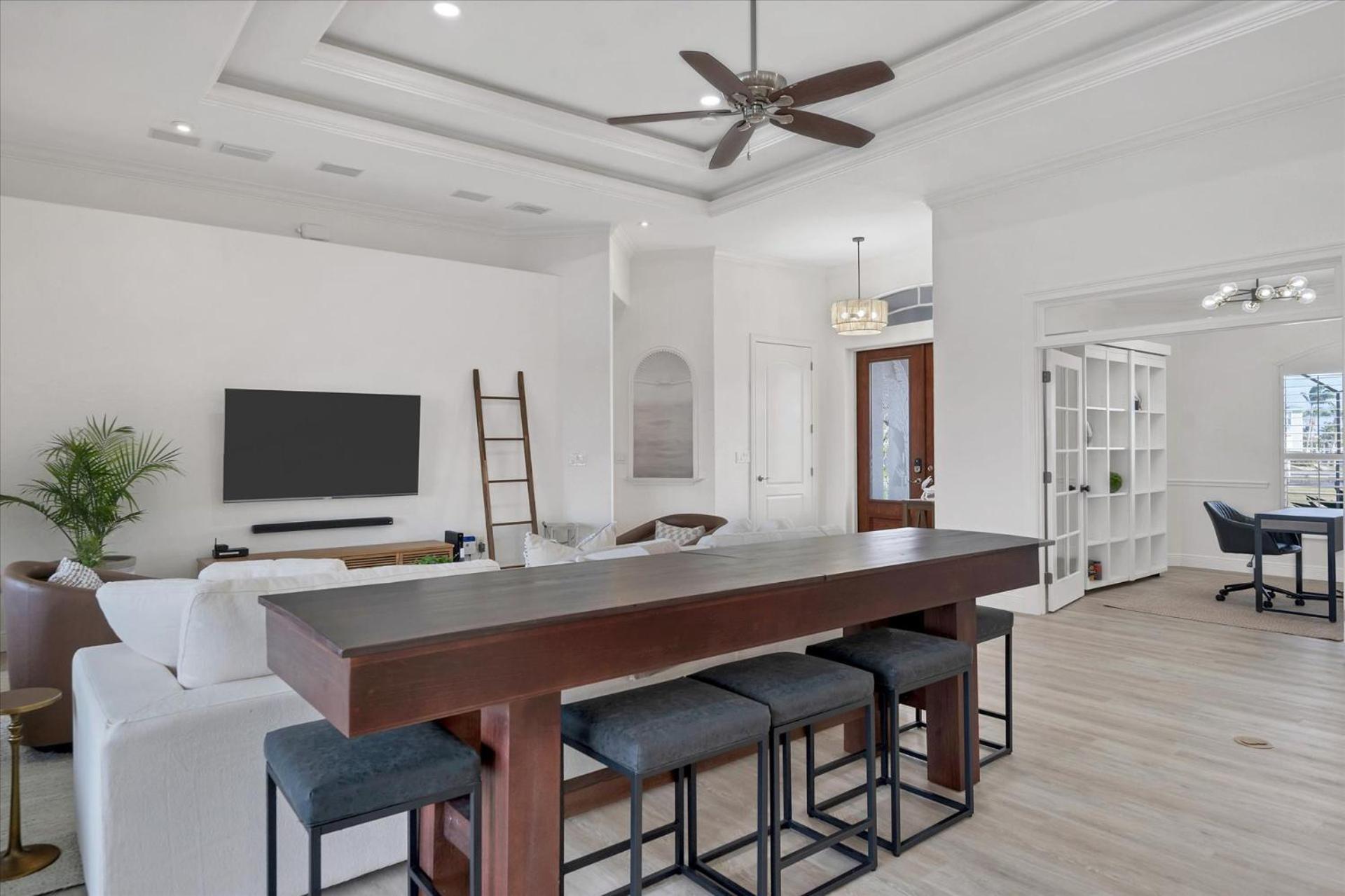 Three-Bedroom House photo 1