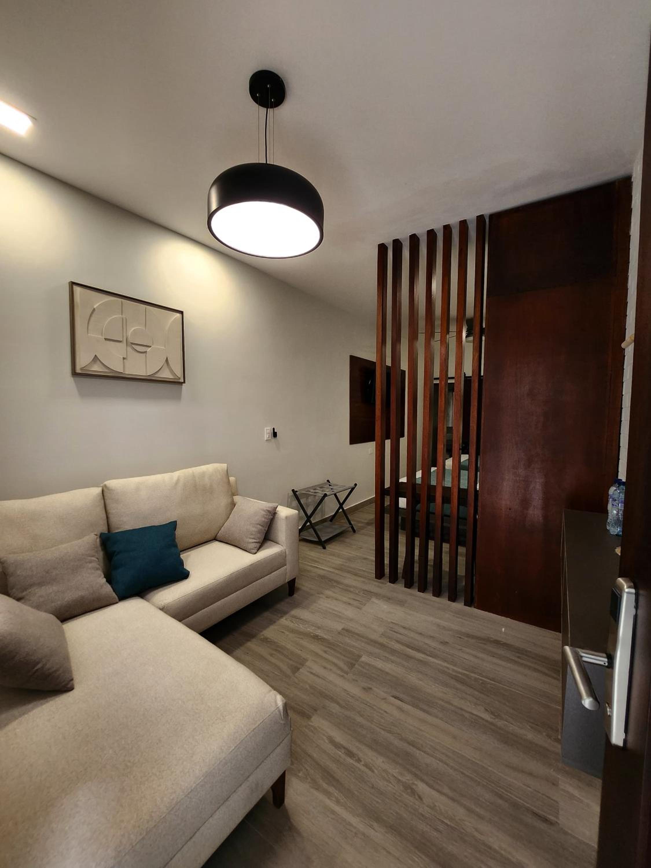 Family Room - Photo 2
