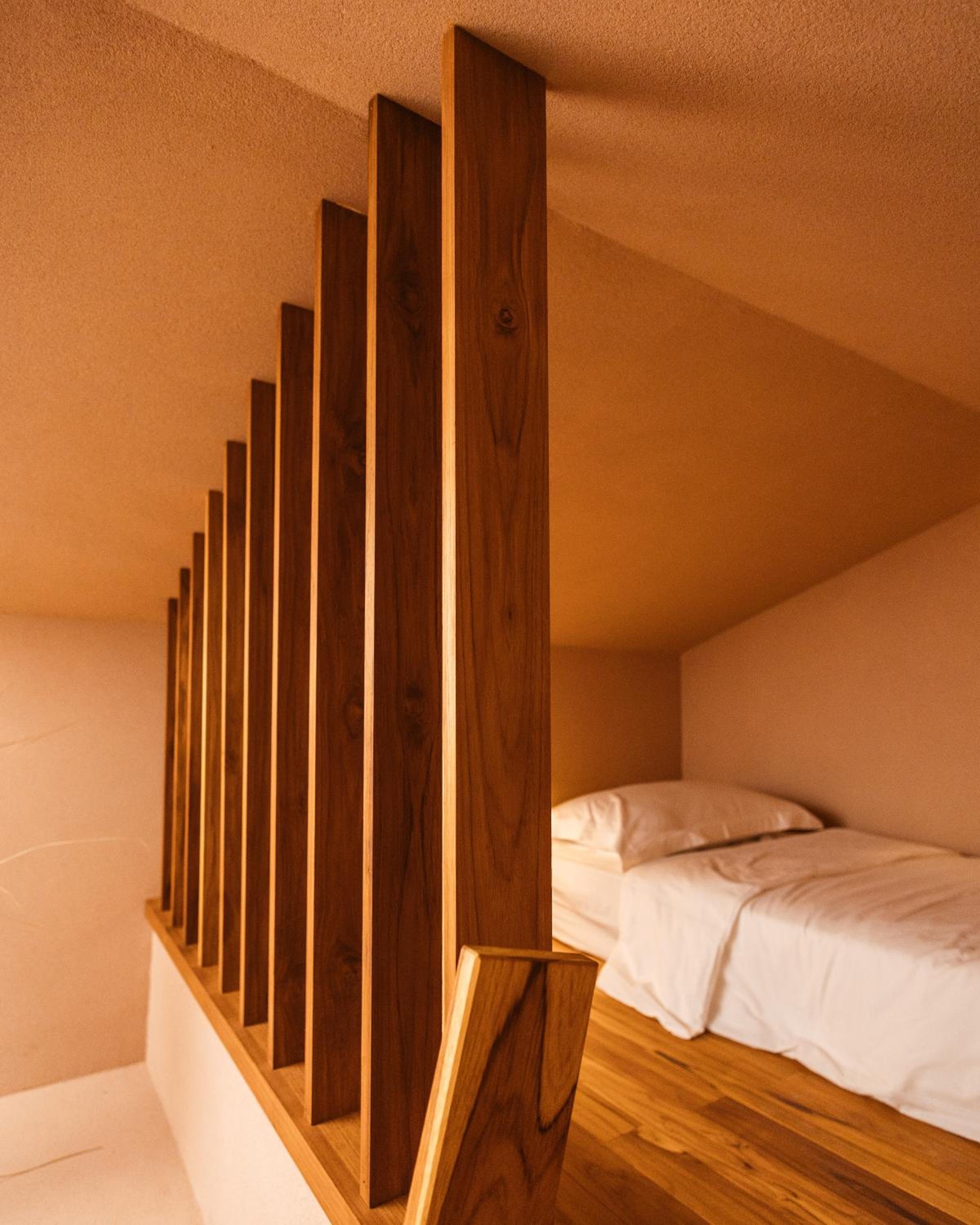 Standard Suite - Photo 14