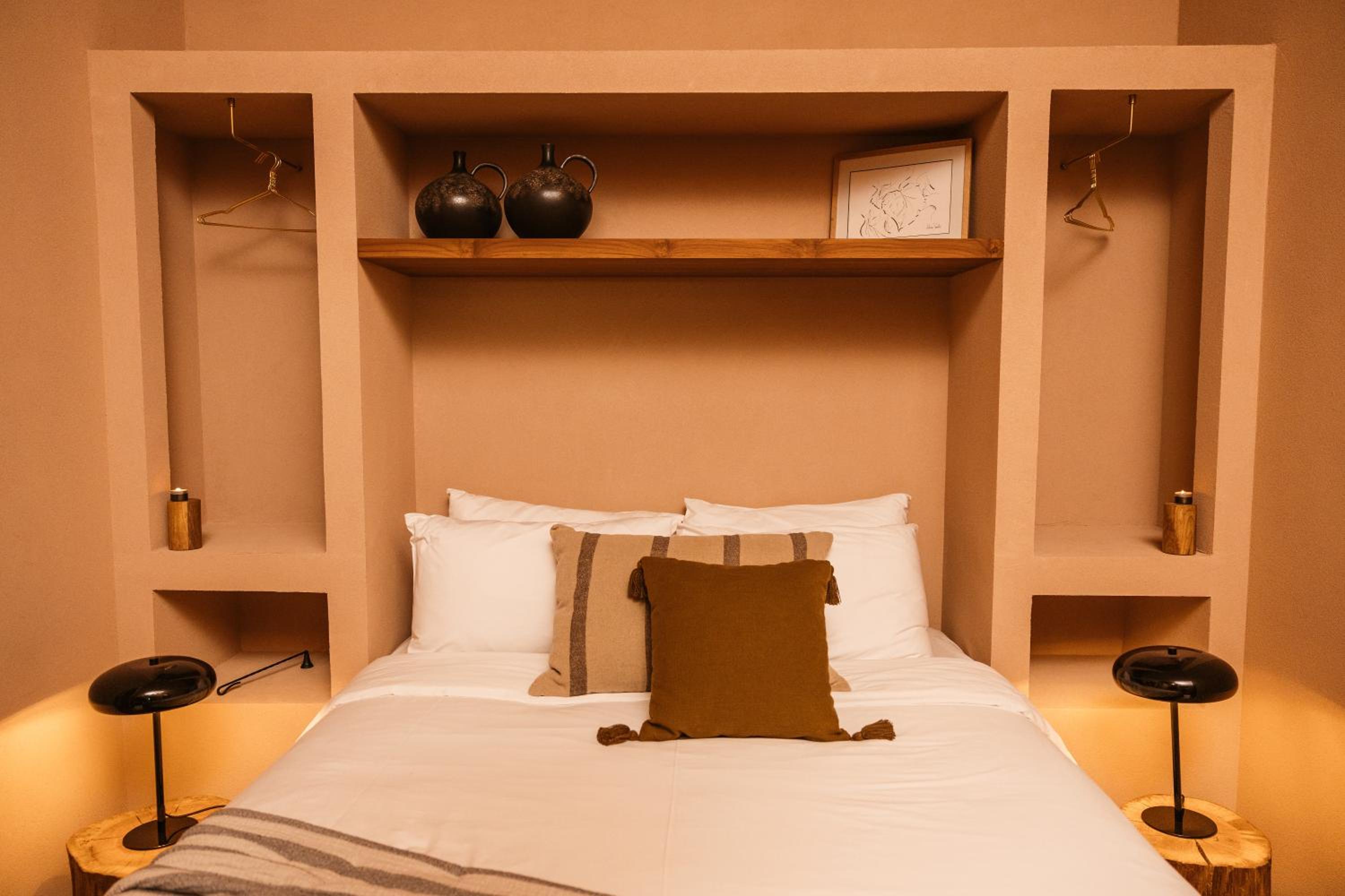 Standard Suite - Photo 1