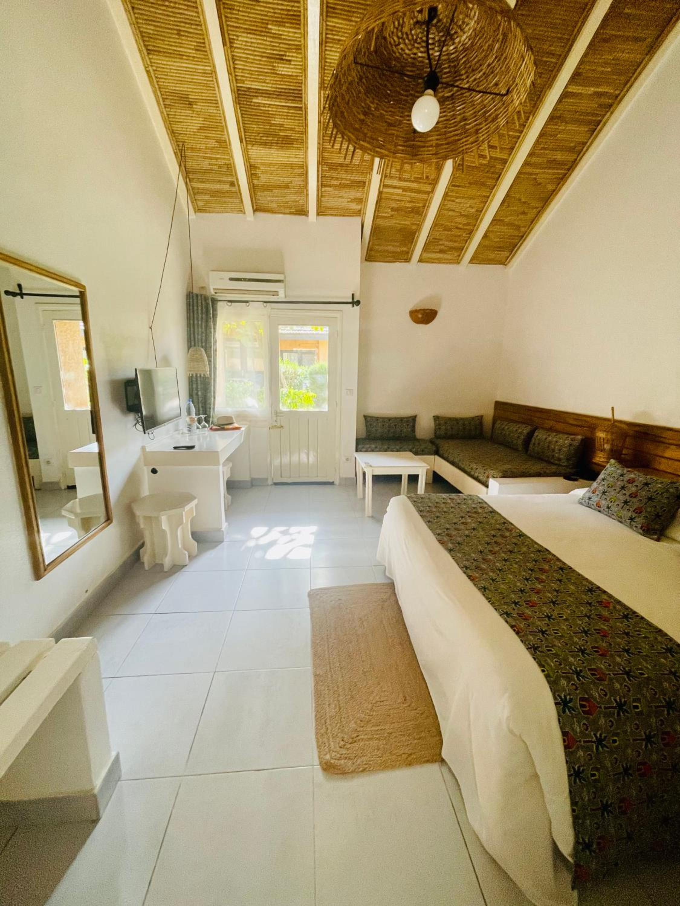 Club Room Filaos with Terrace and Garden View