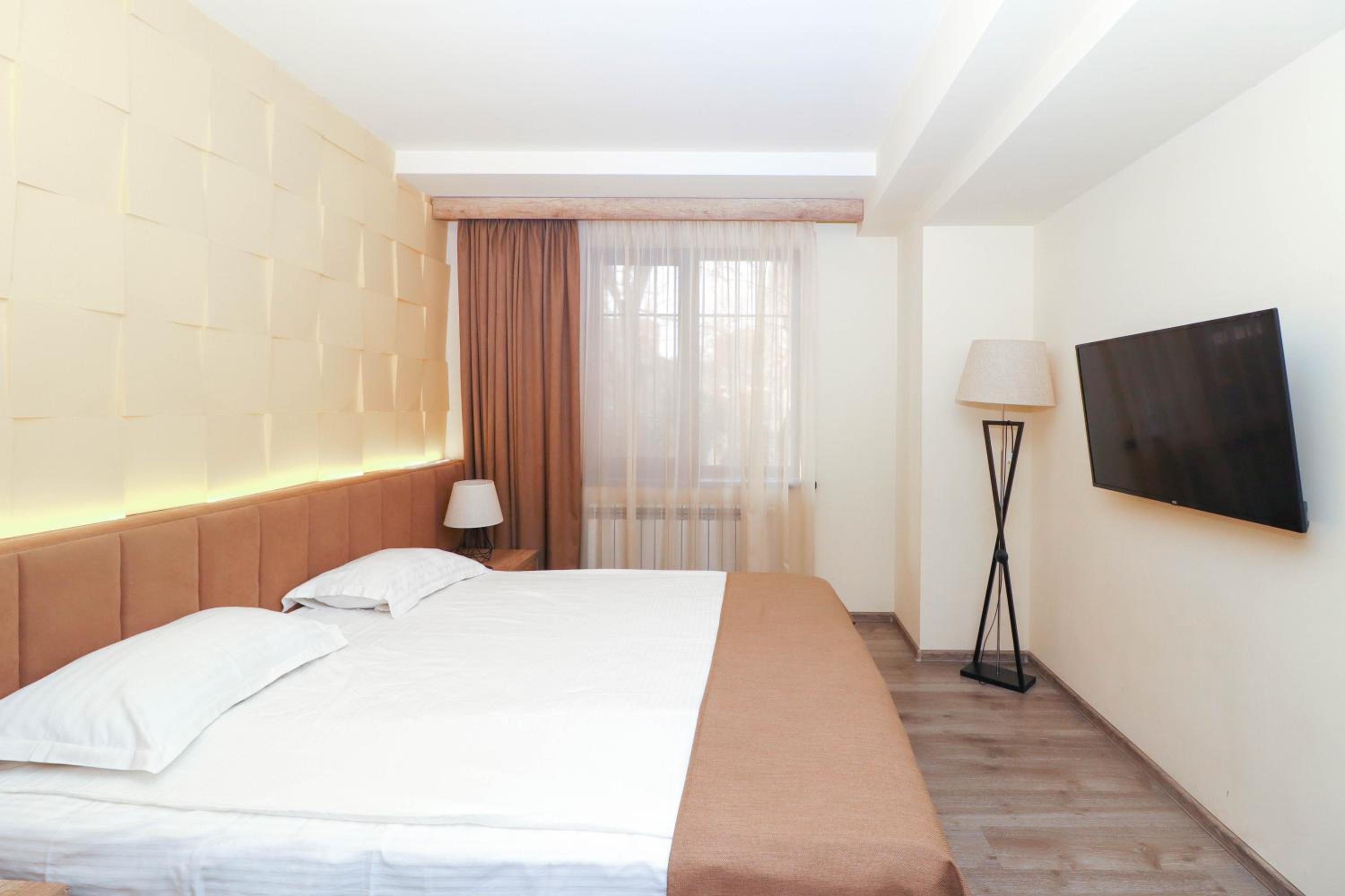 Double or Twin Room with Bathroom
