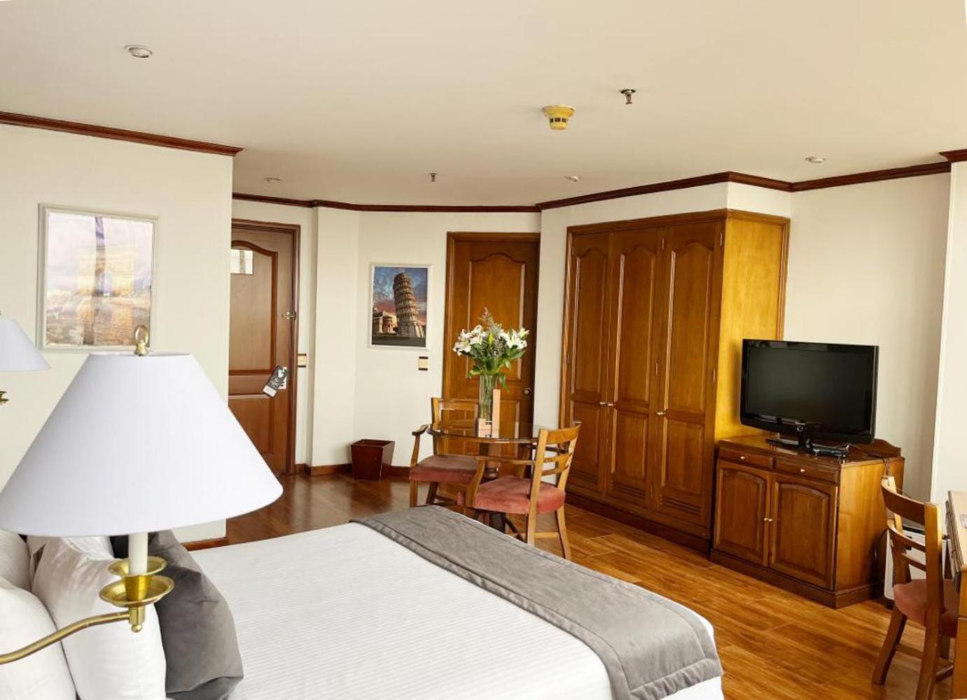 Standard Double Room - Photo 4