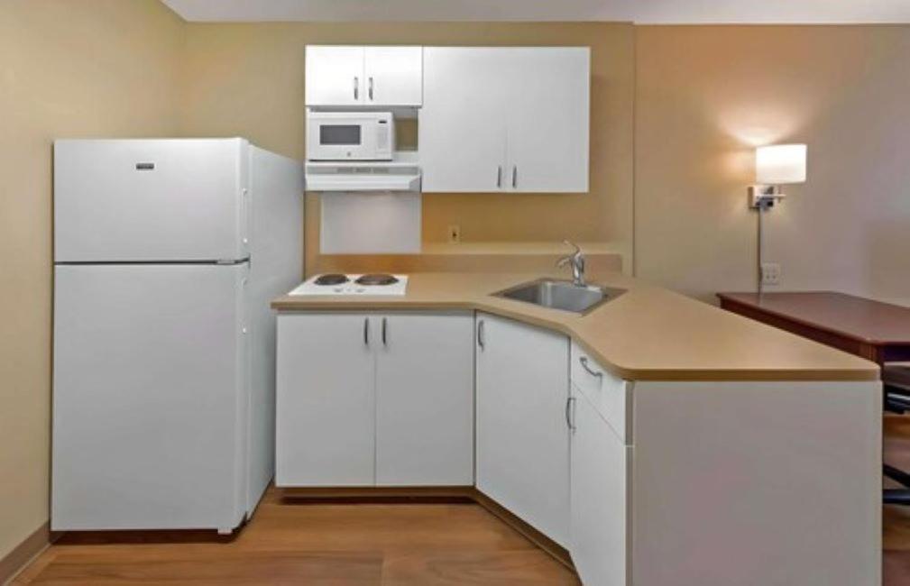 One Bedroom Apartment - Non Smoking - Photo 4