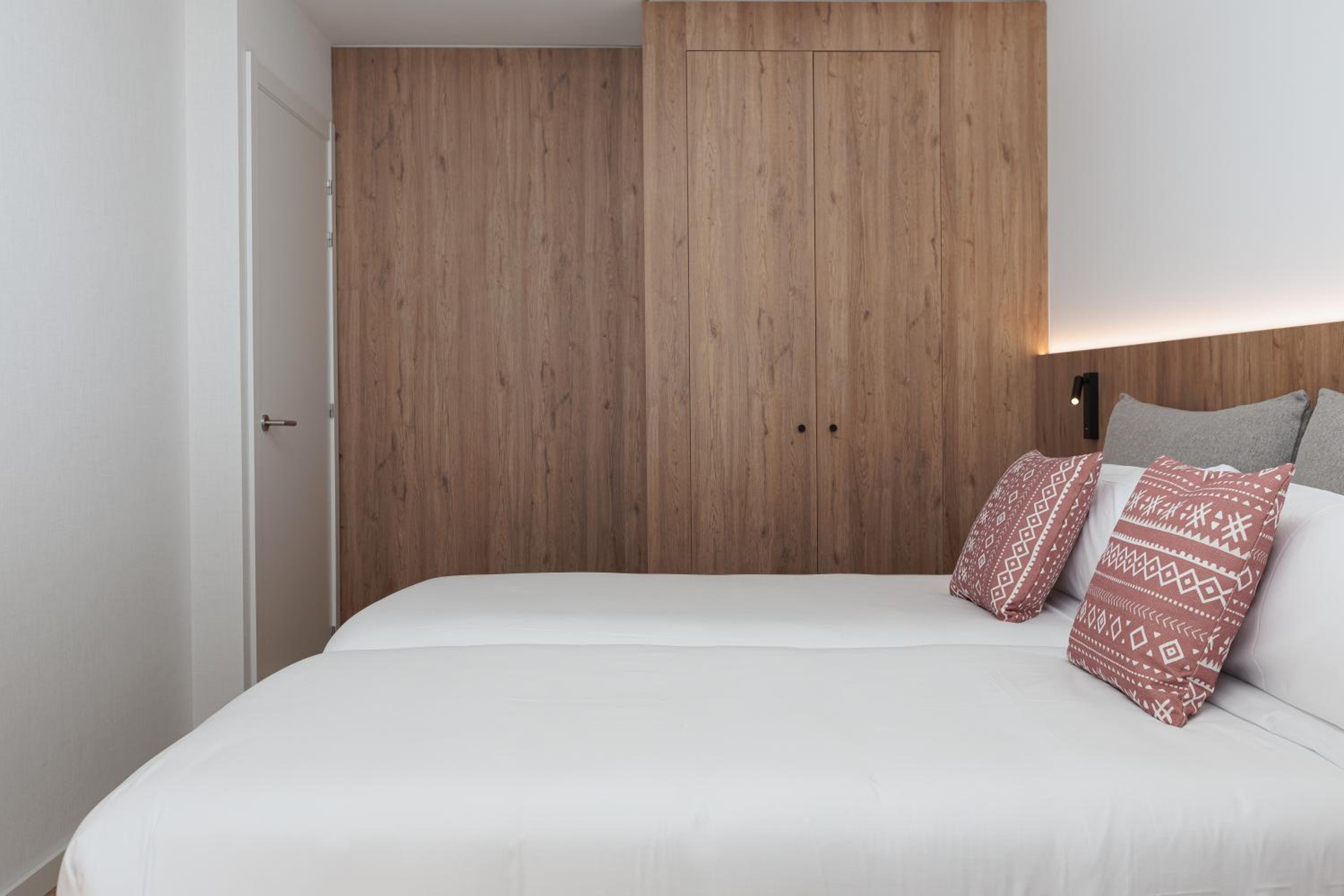 Two-Bedroom Apartment with Sea View photo 2