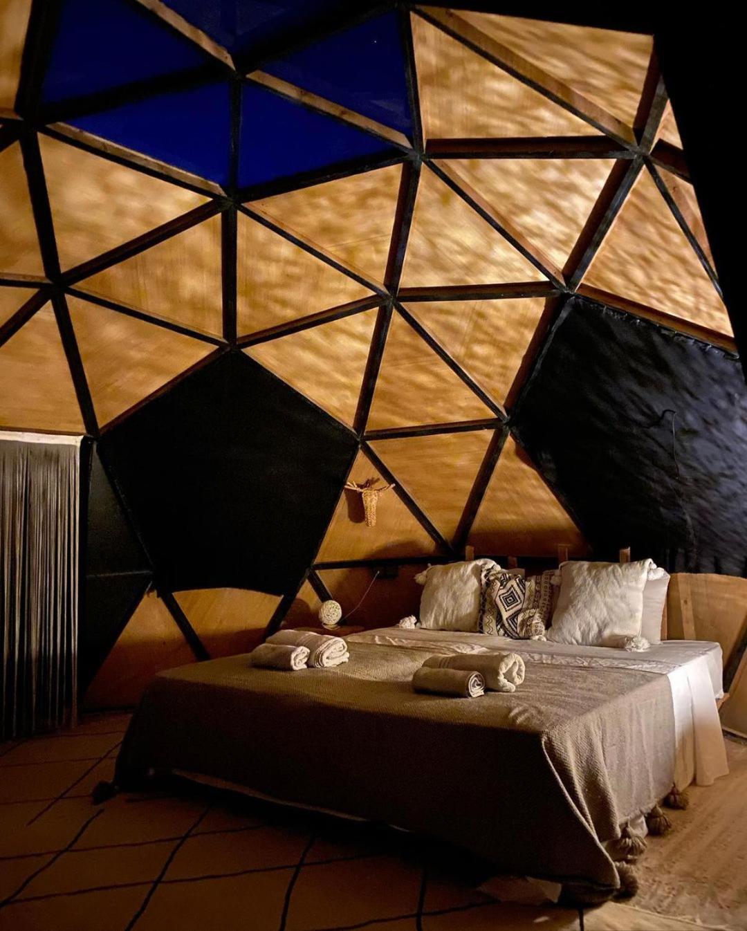 Tent - Photo 2