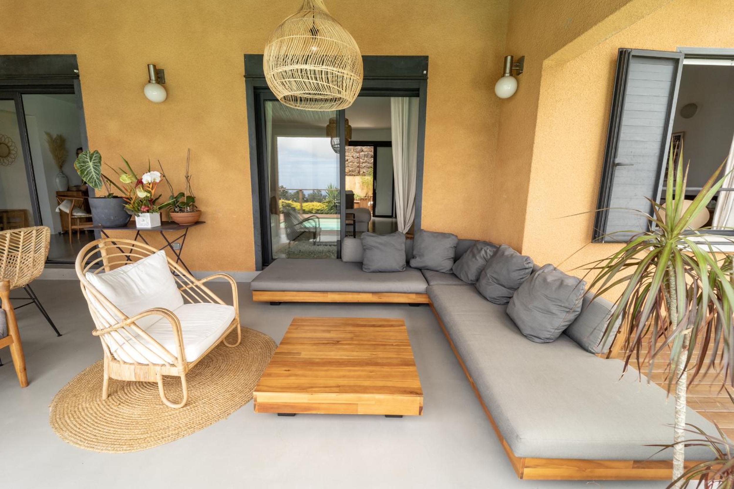 Three-Bedroom Villa photo 2