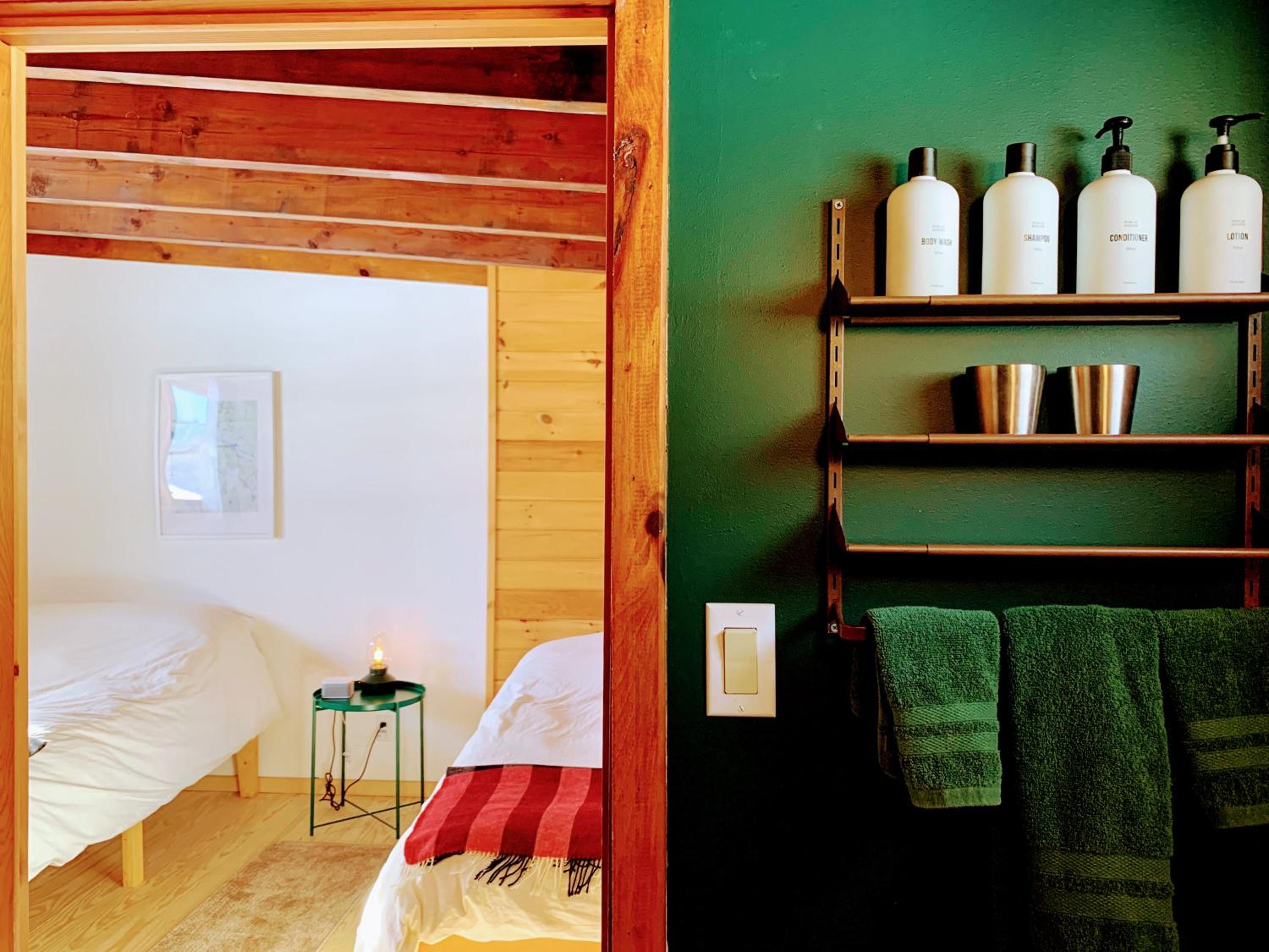 Quadruple Room - Photo 8