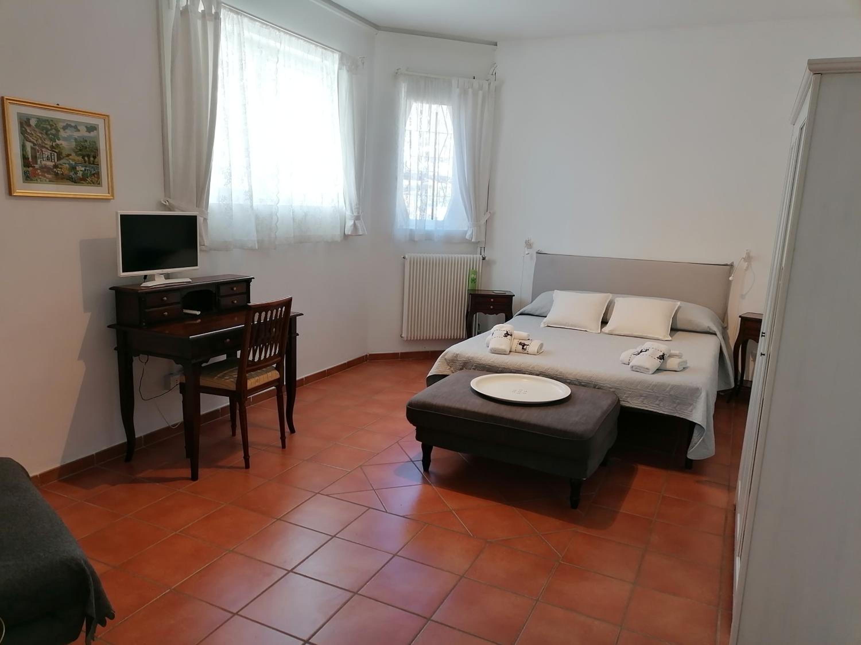 Apartment with Terrace photo 2
