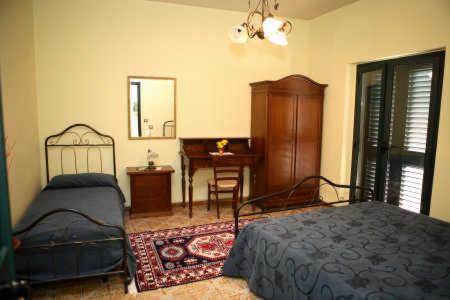 Triple Room with Private Bathroom