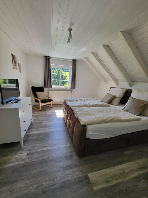 Three-Bedroom House photo 1