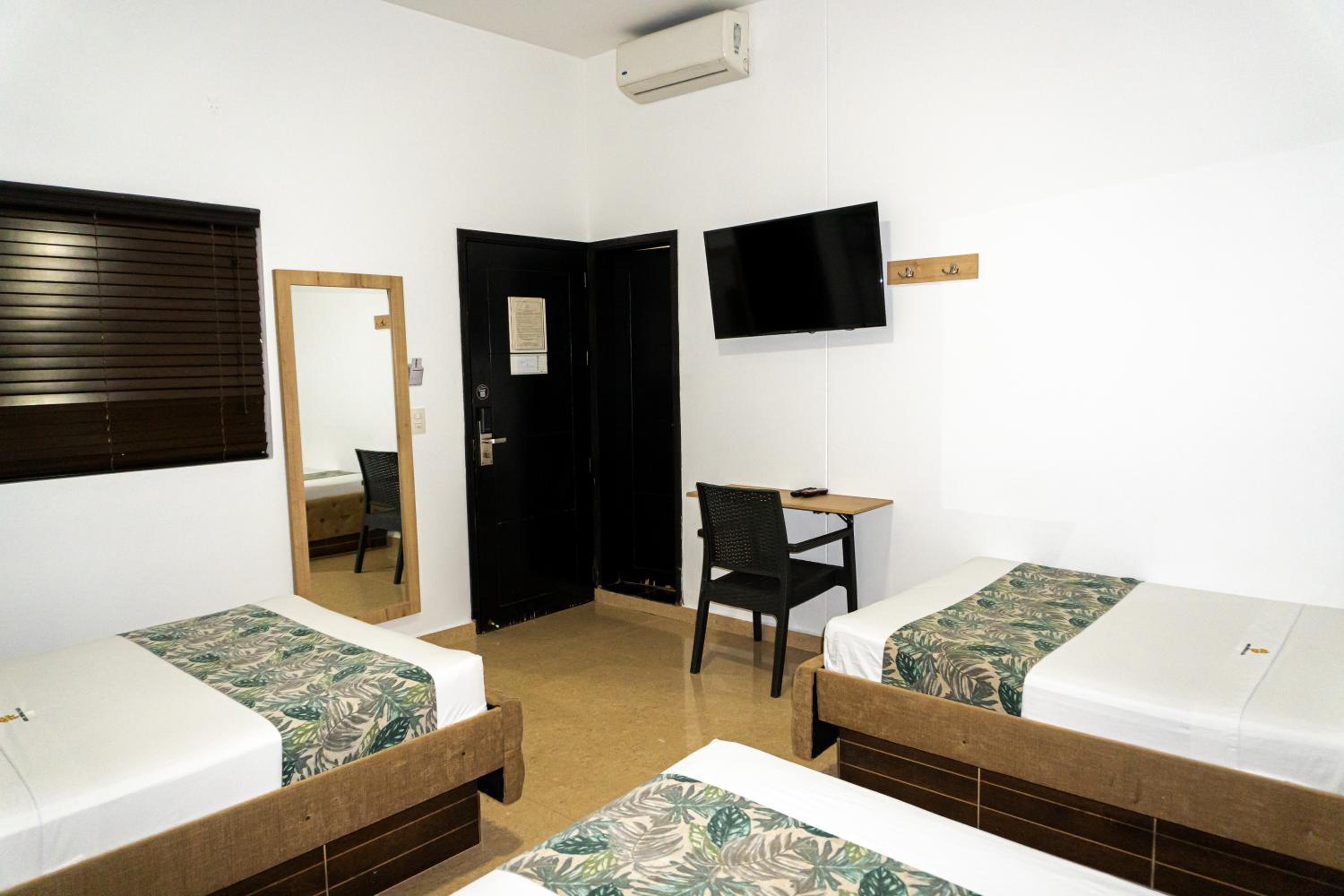 Triple Room with Air Conditioning photo 3