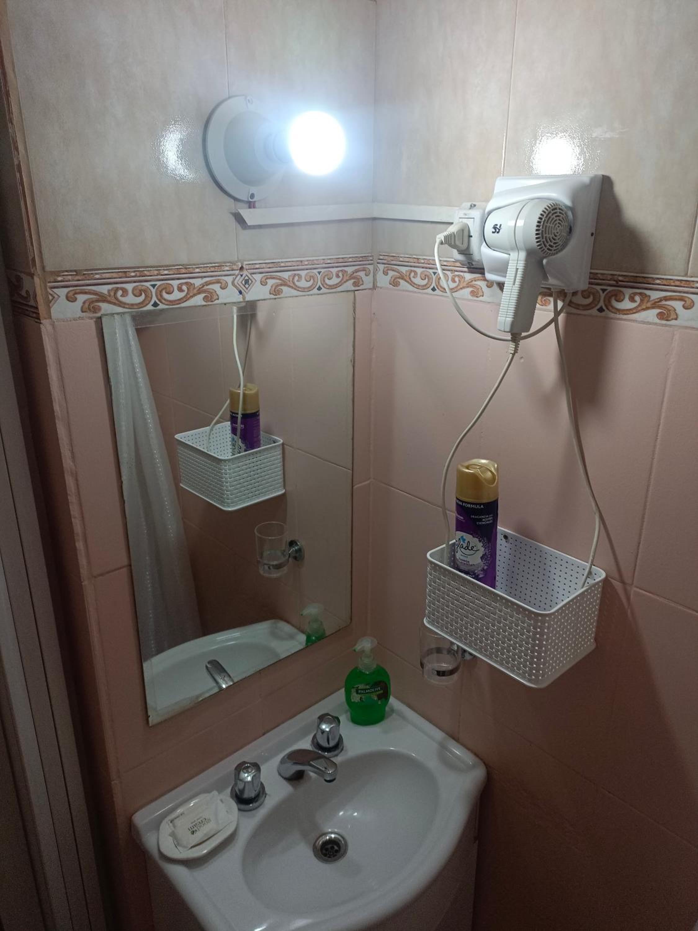 Double Room with Private Bathroom photo 2