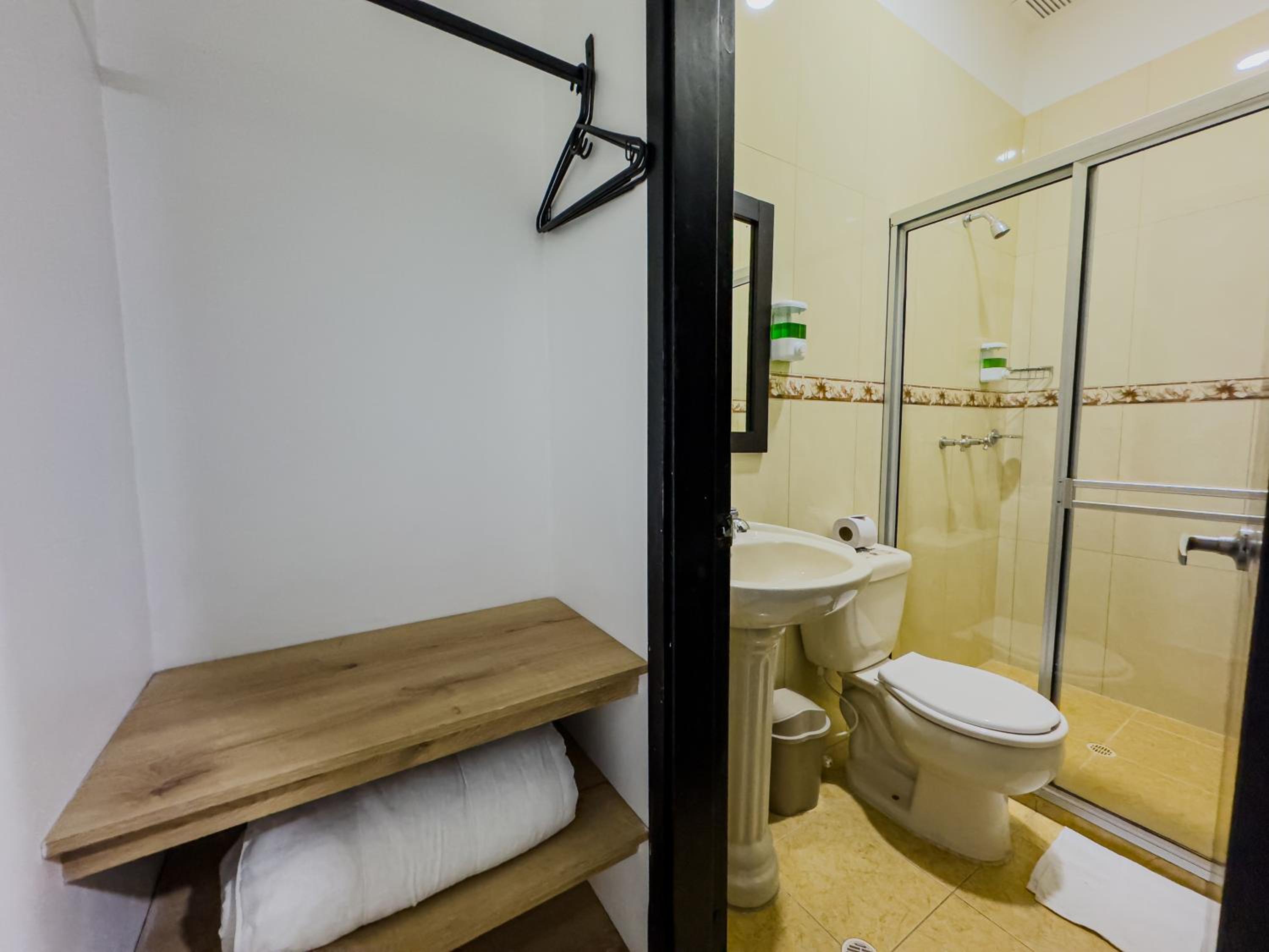 Standard Triple Room photo 3