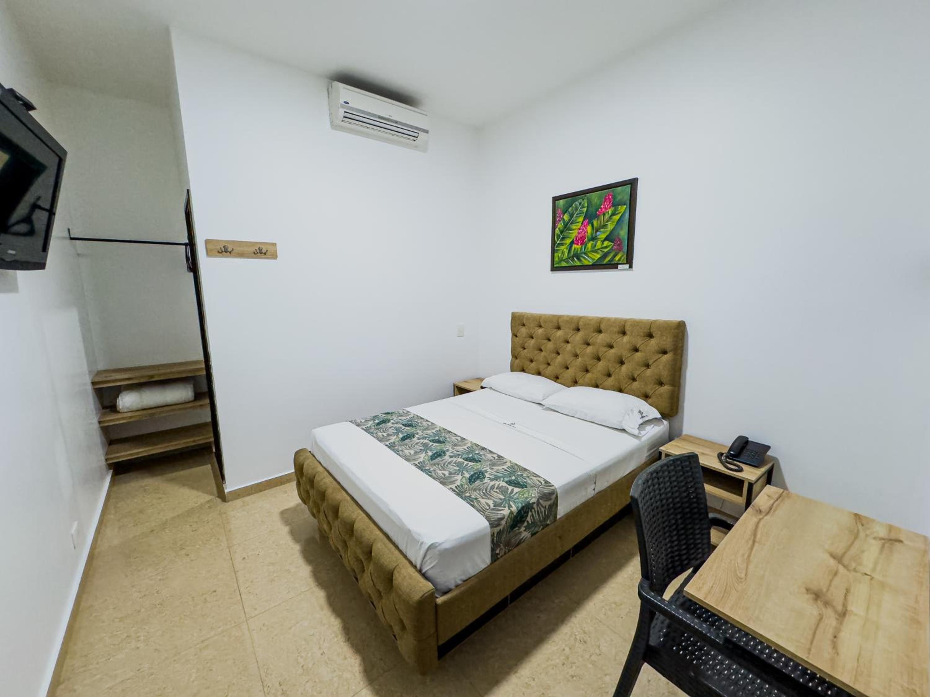 Double Room with Air Conditioning photo 3