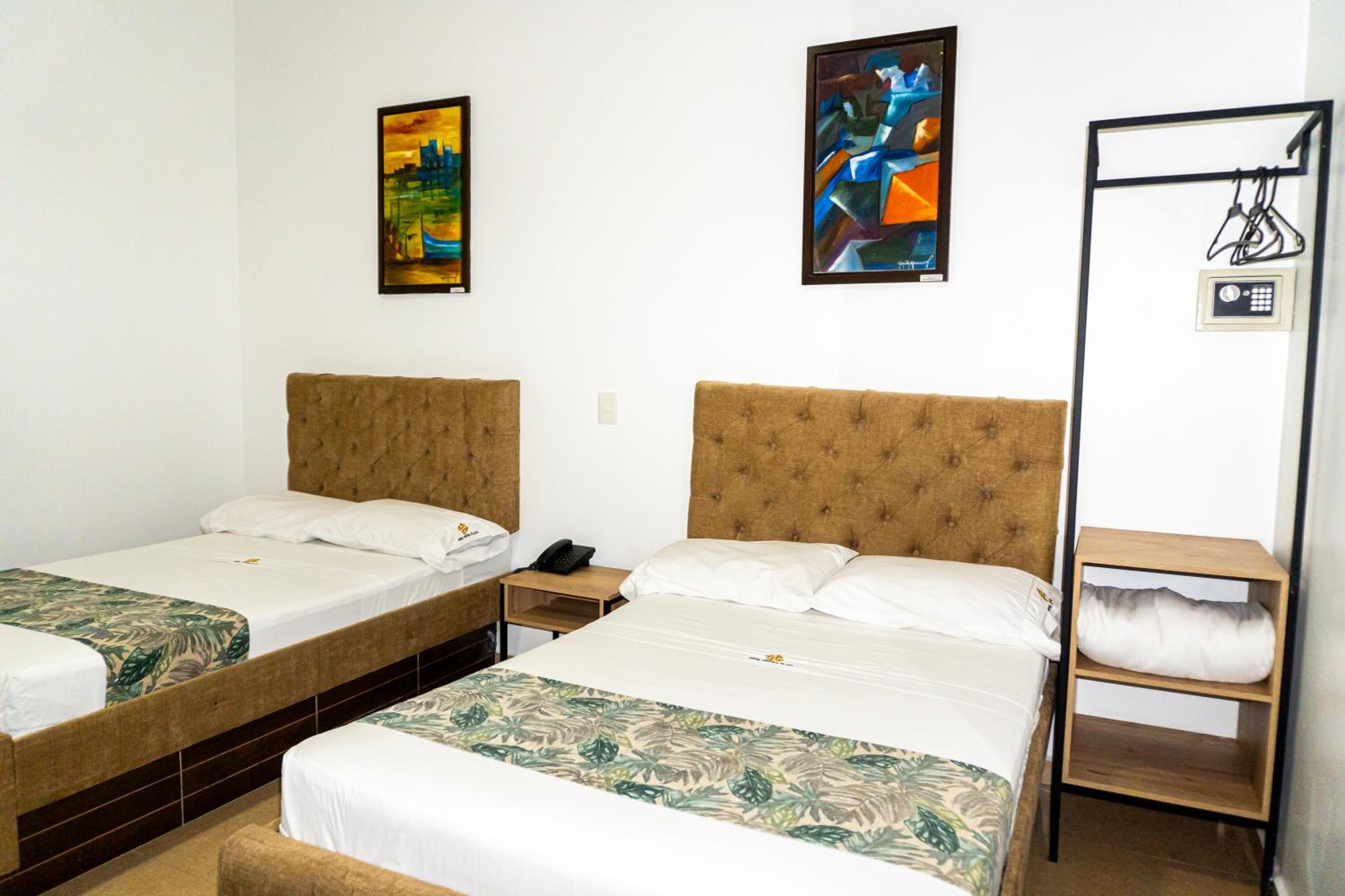 Standard Twin Room photo 3
