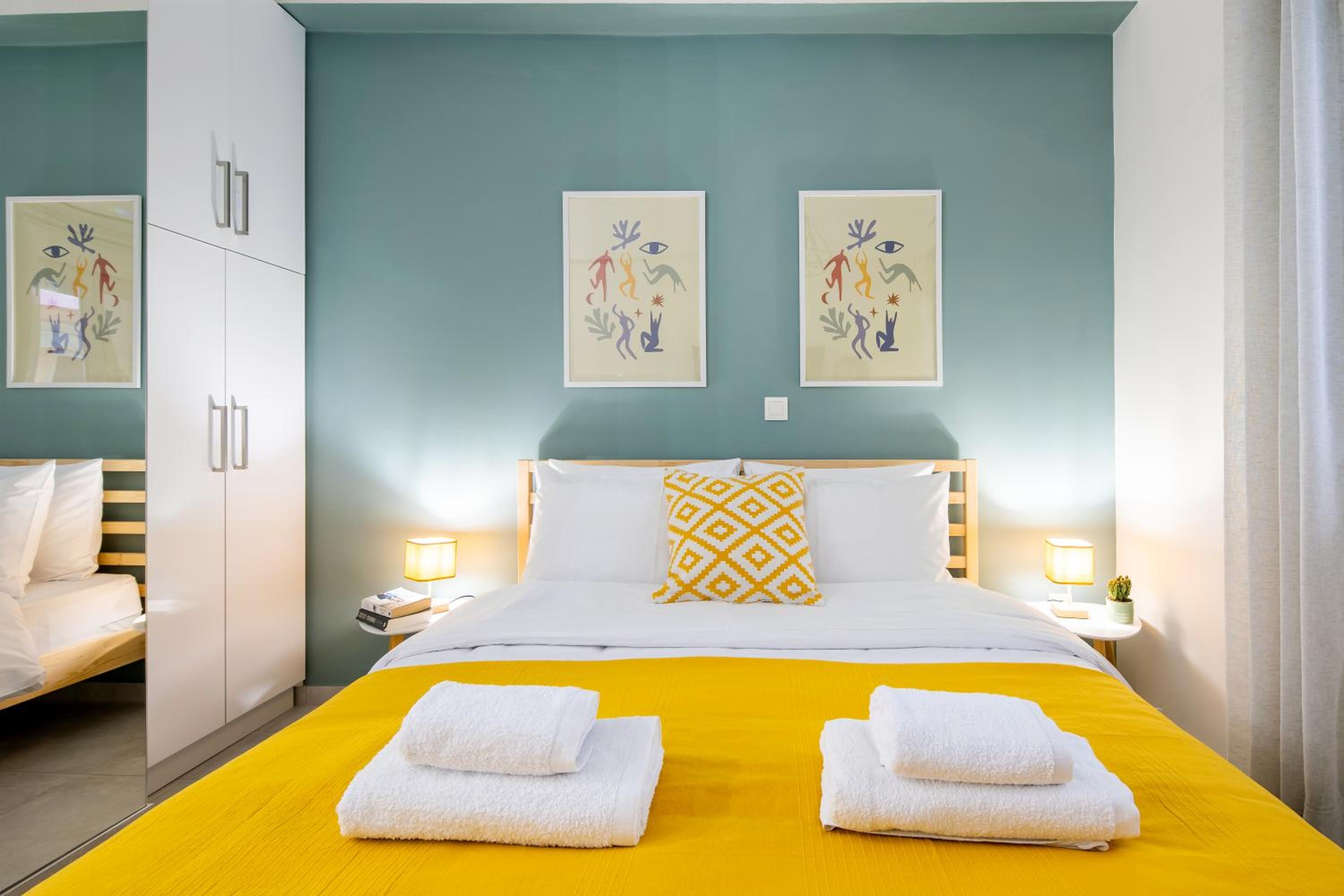 One-Bedroom Apartment