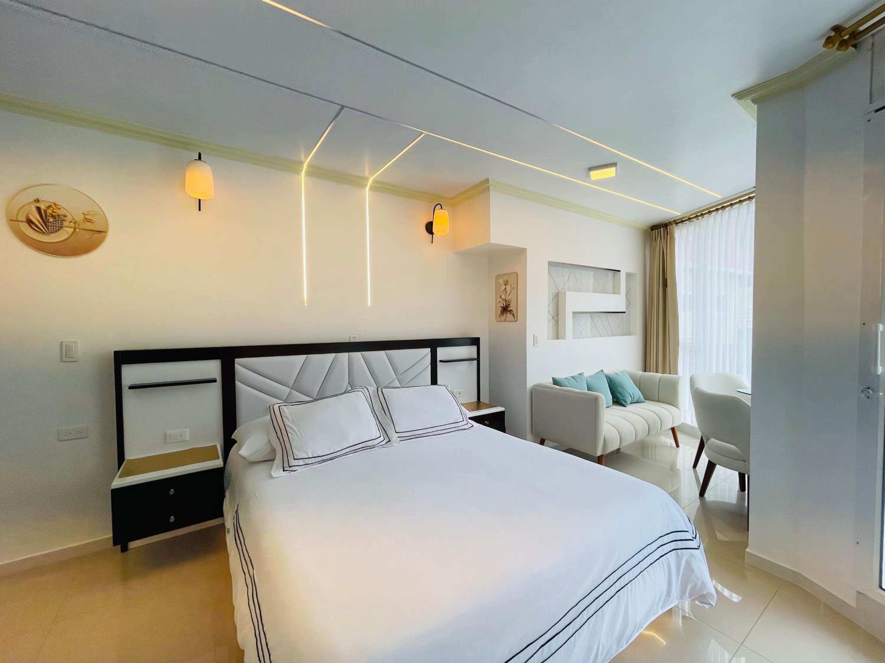 Suite with Balcony photo 2