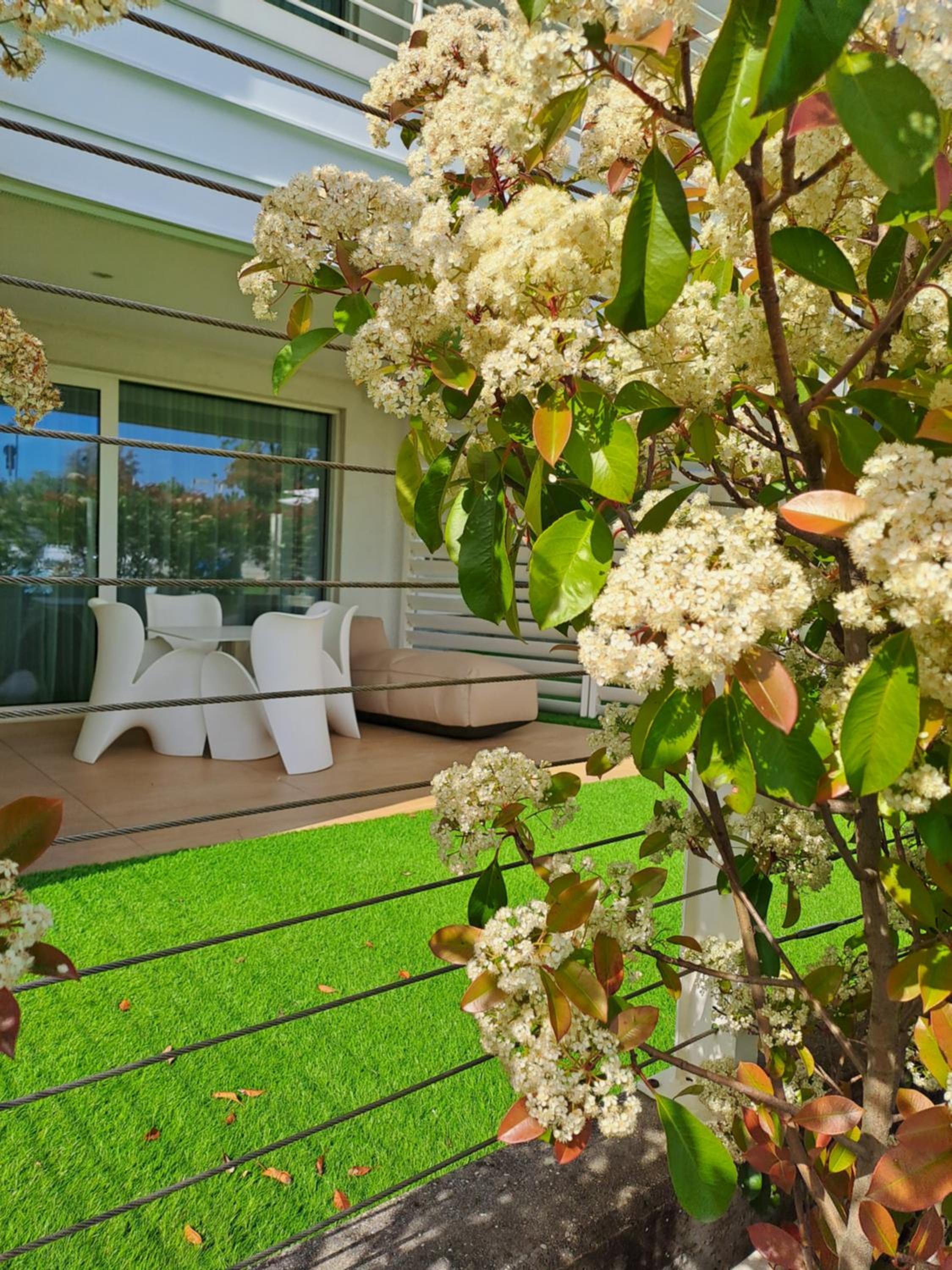 Deluxe One-Bedroom Apartment with Garden
