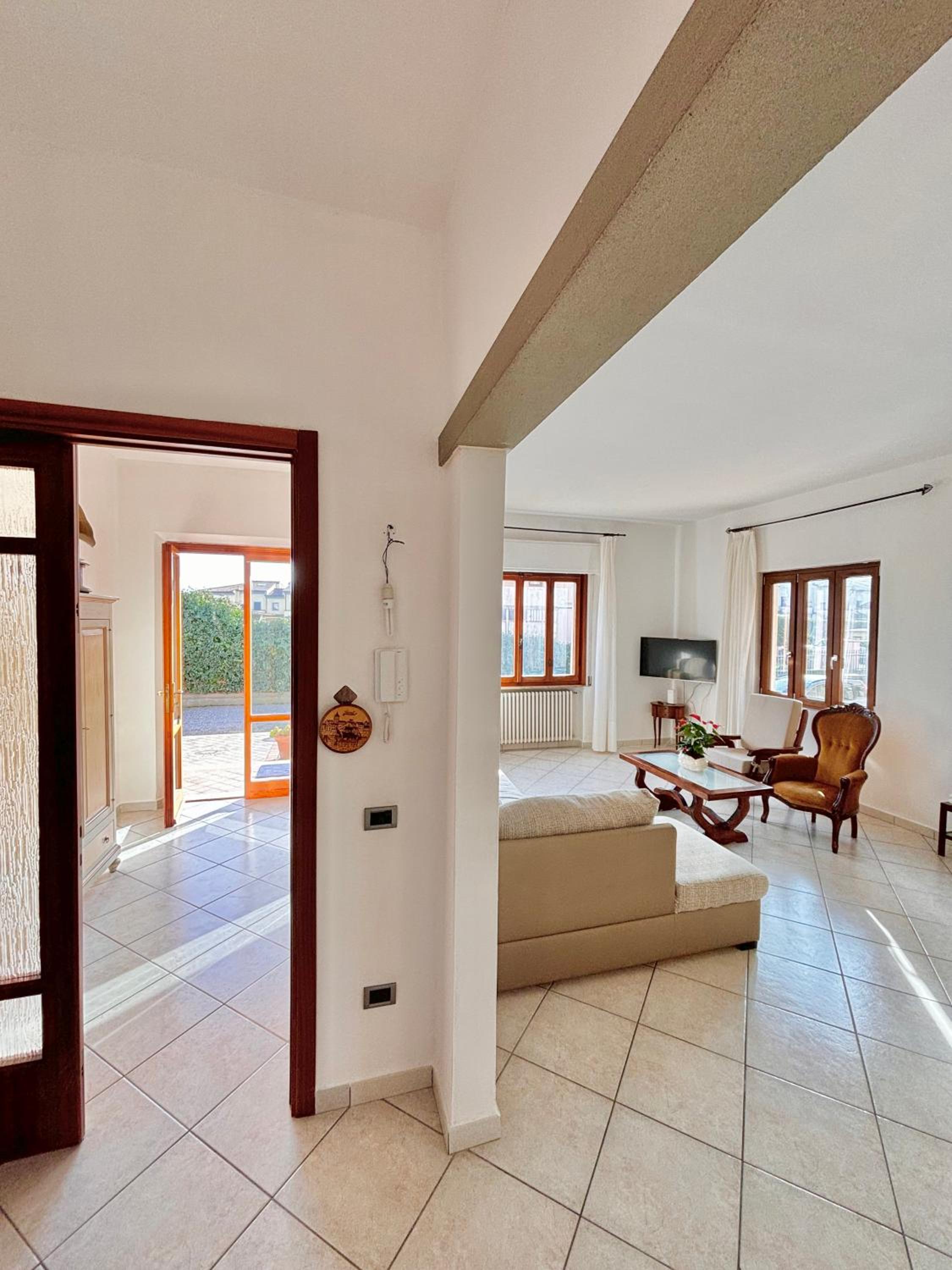 Four-Bedroom House photo 2