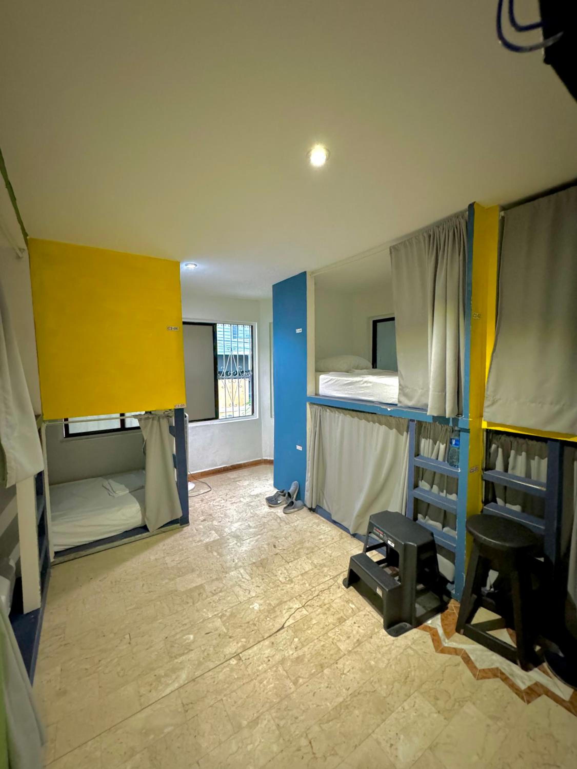 8-Bed Mixed Dormitory Room photo 1