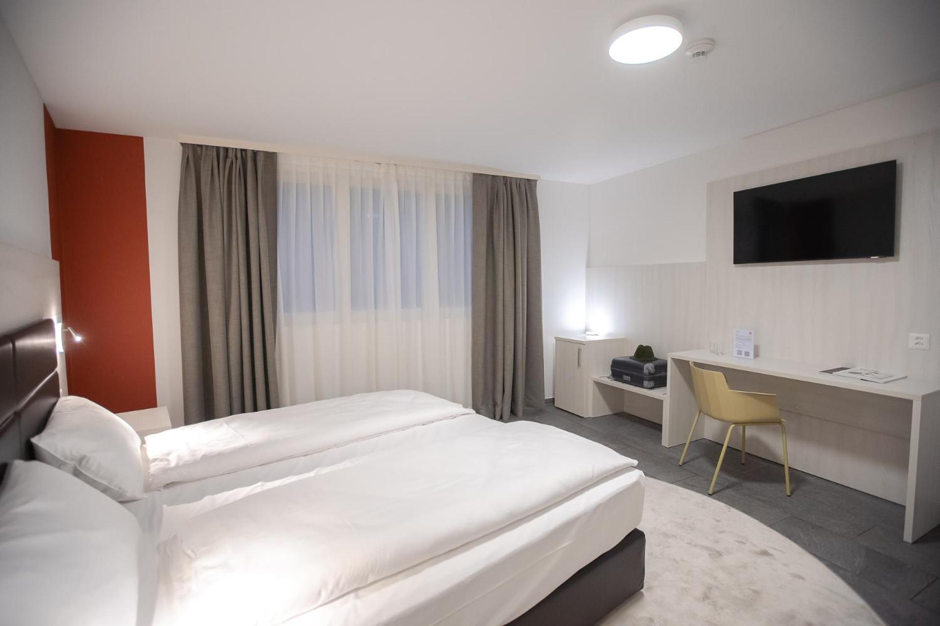 Superior Queen Room with Air Conditioning photo 3