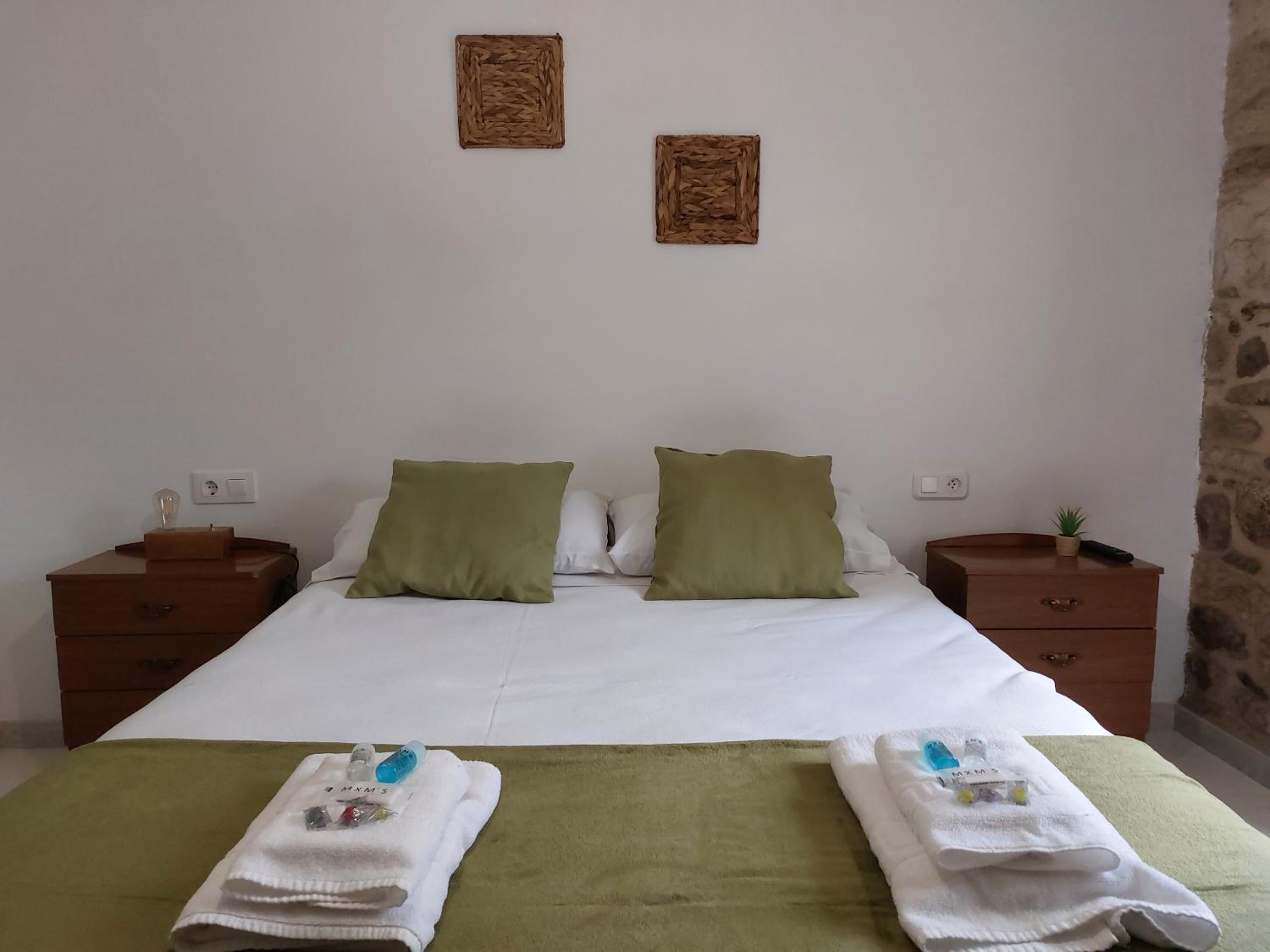 Double Room with Private Bathroom photo 3