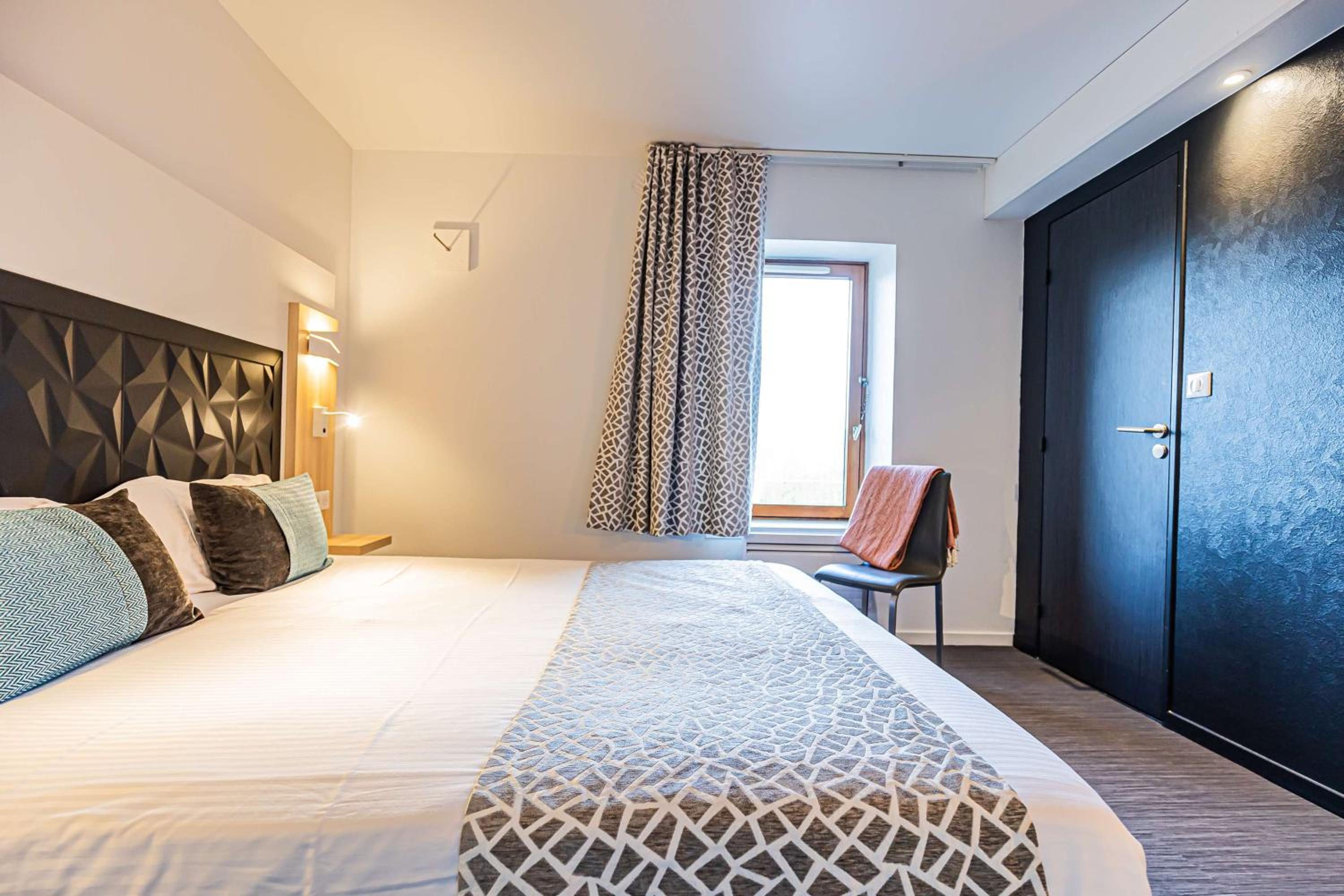 Comfort Room with River View - Photo 2