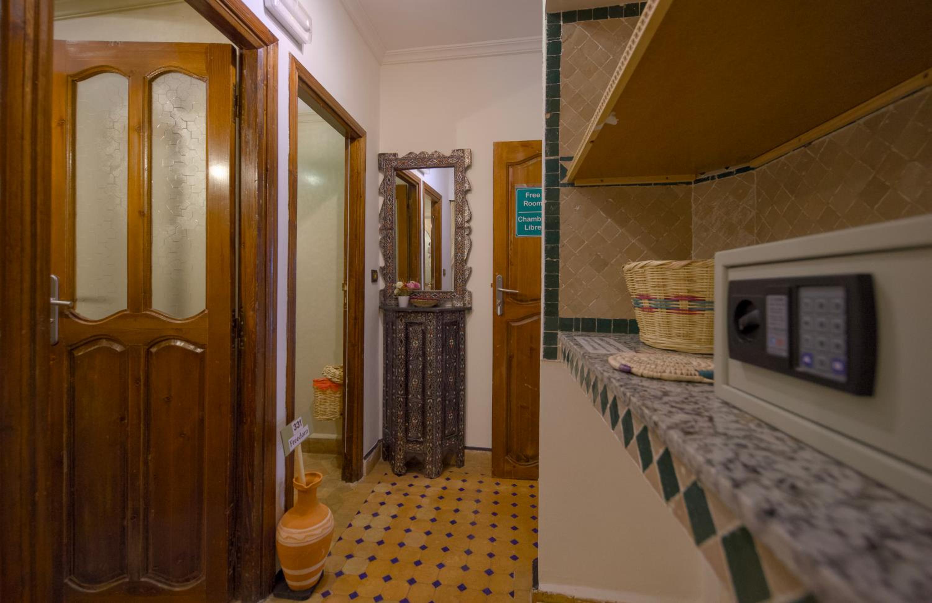 Superior Double or Twin Room - Photo 5