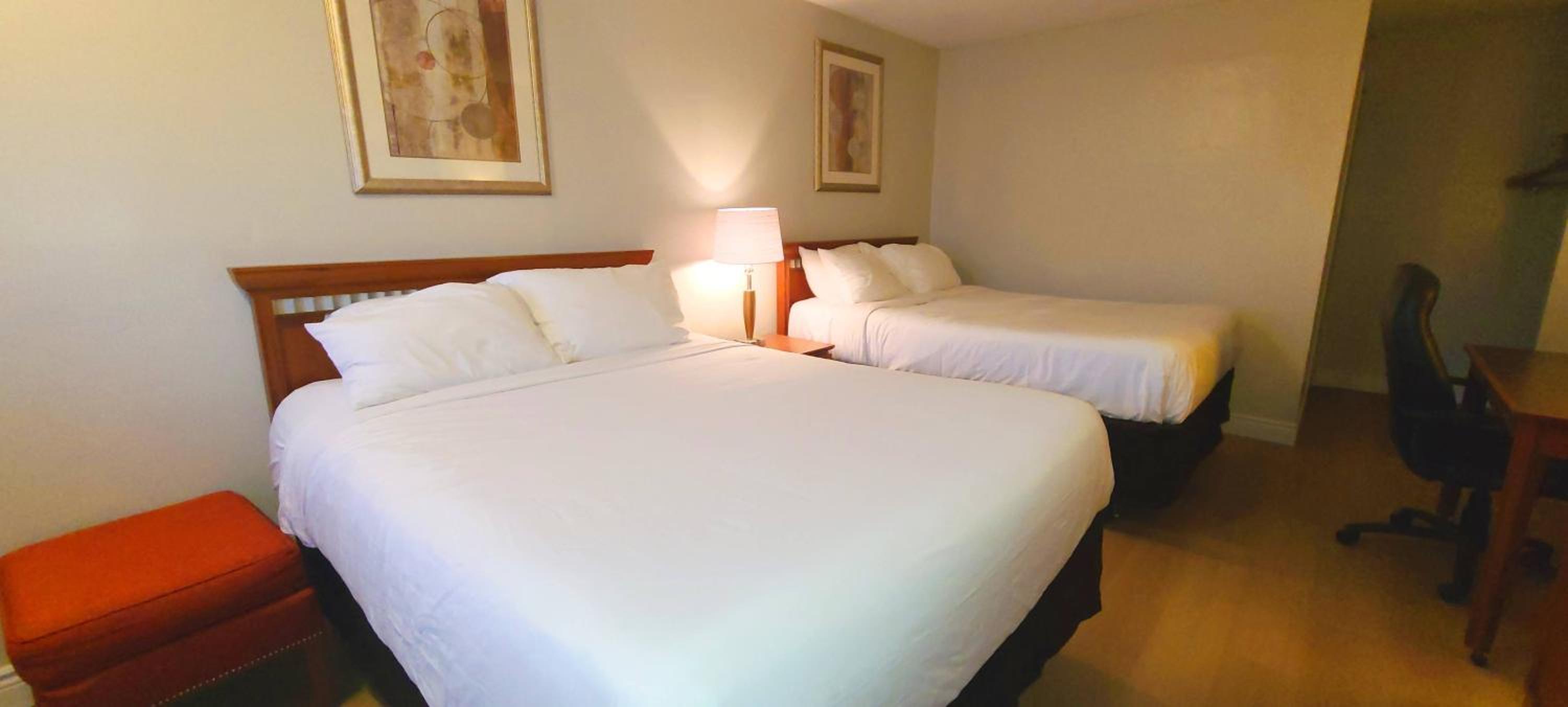 Standard Queen Room - Photo 5