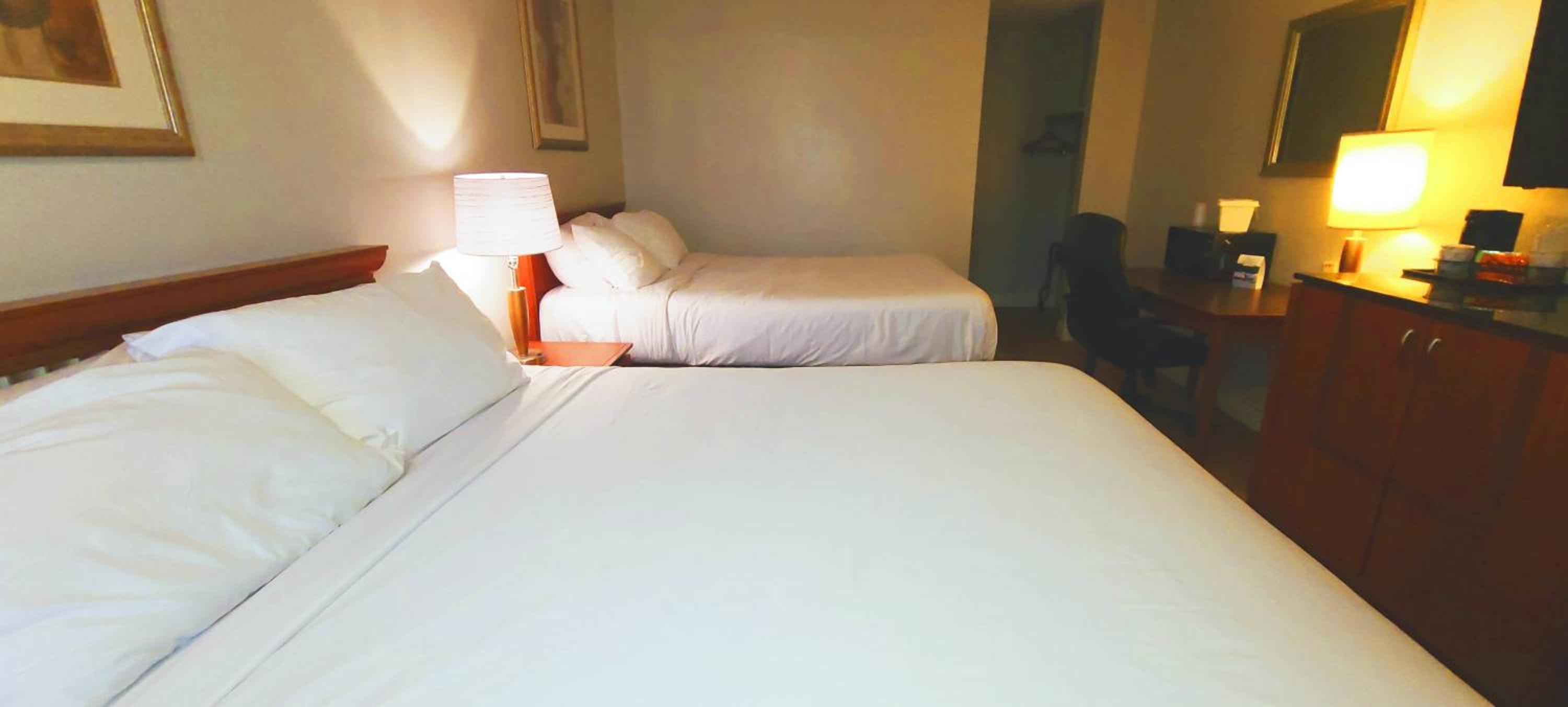 Queen Room - Photo 7