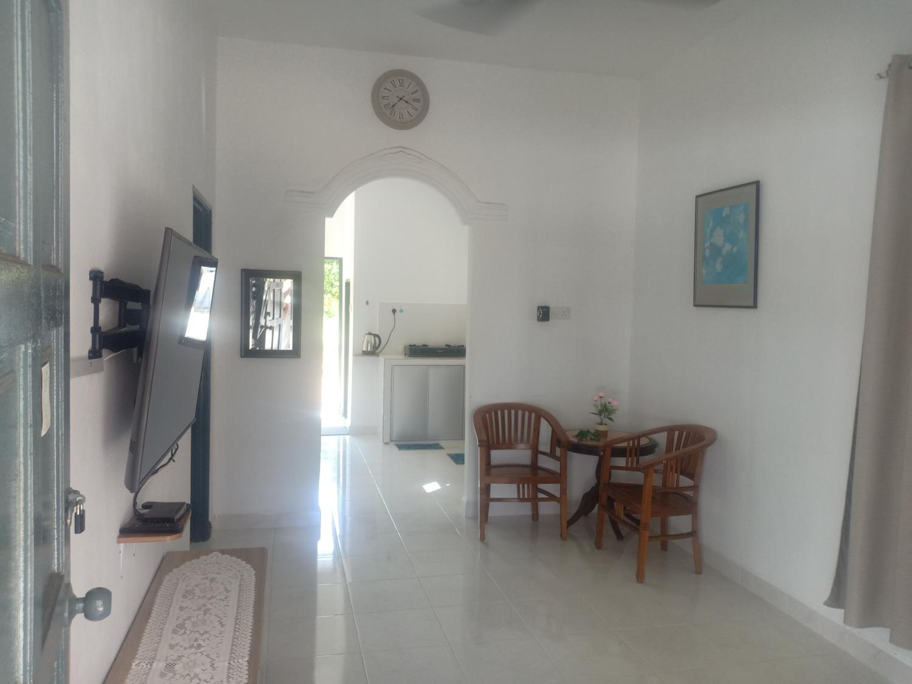 Two-Bedroom House photo 2