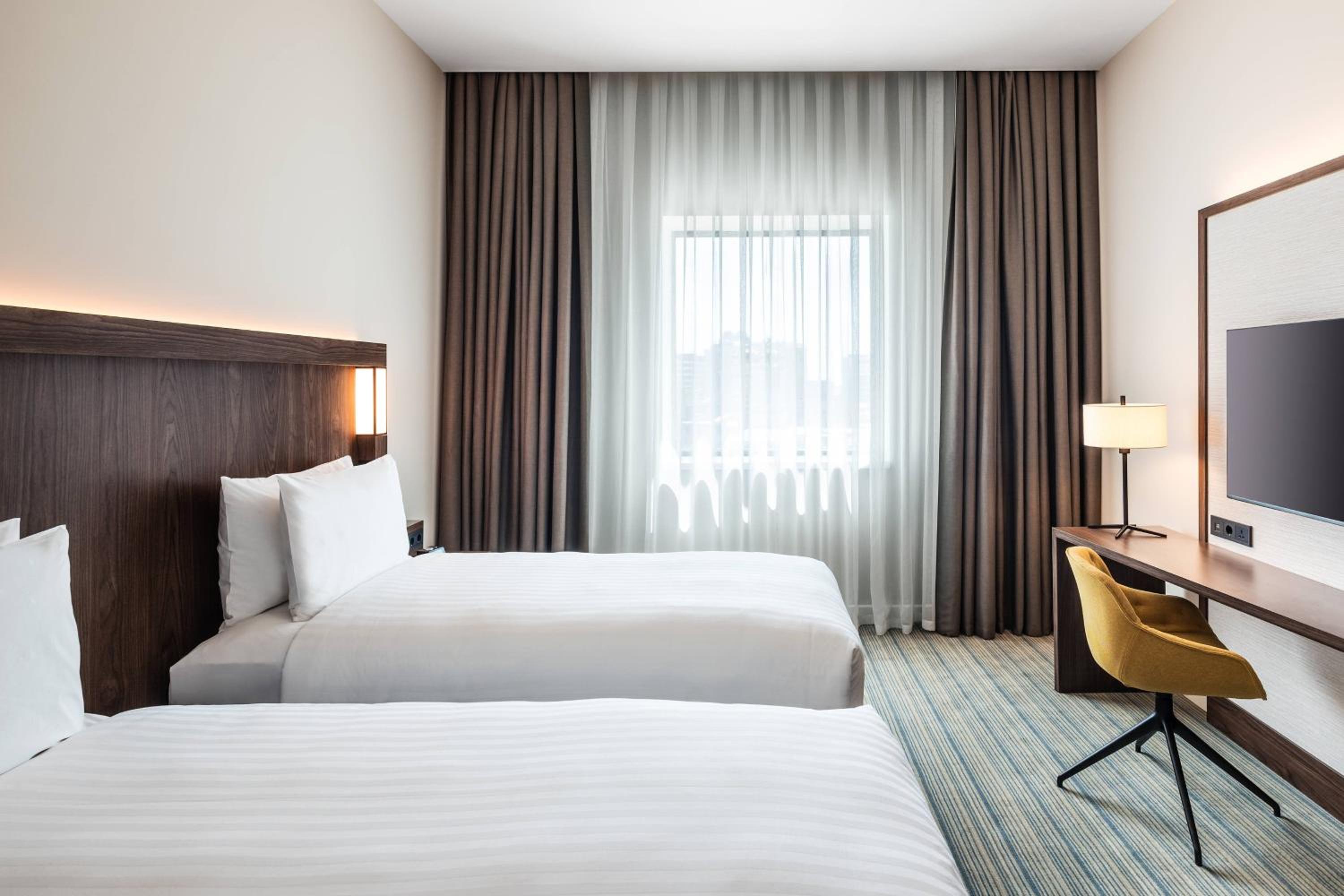 Twin Room - Photo 1