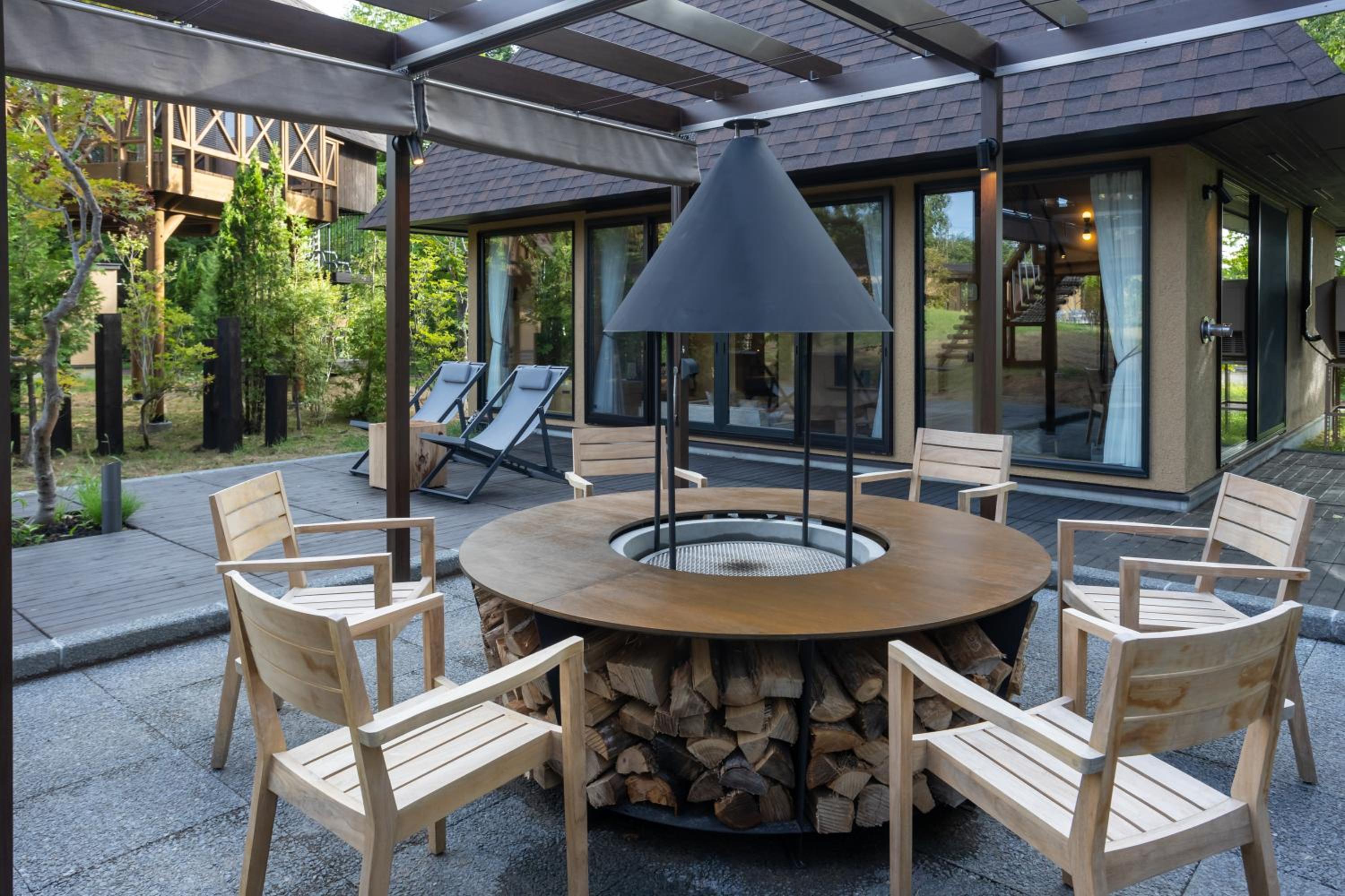 IZUBA Villa with Treehouse - Non-Smoking+Self Serve Grill Dinner & Breakfast Box - Photo 15