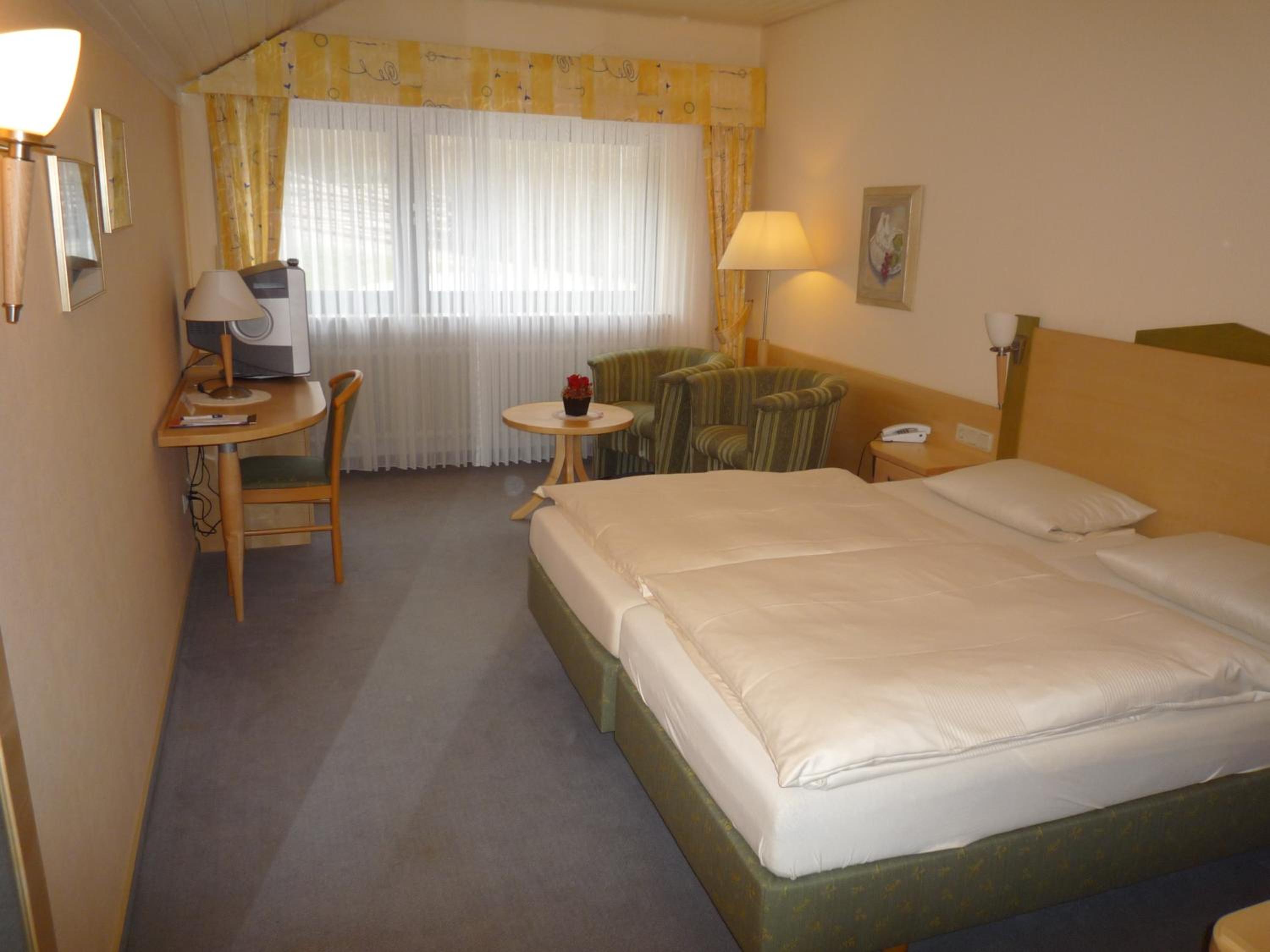 Deluxe Double Room With Shower