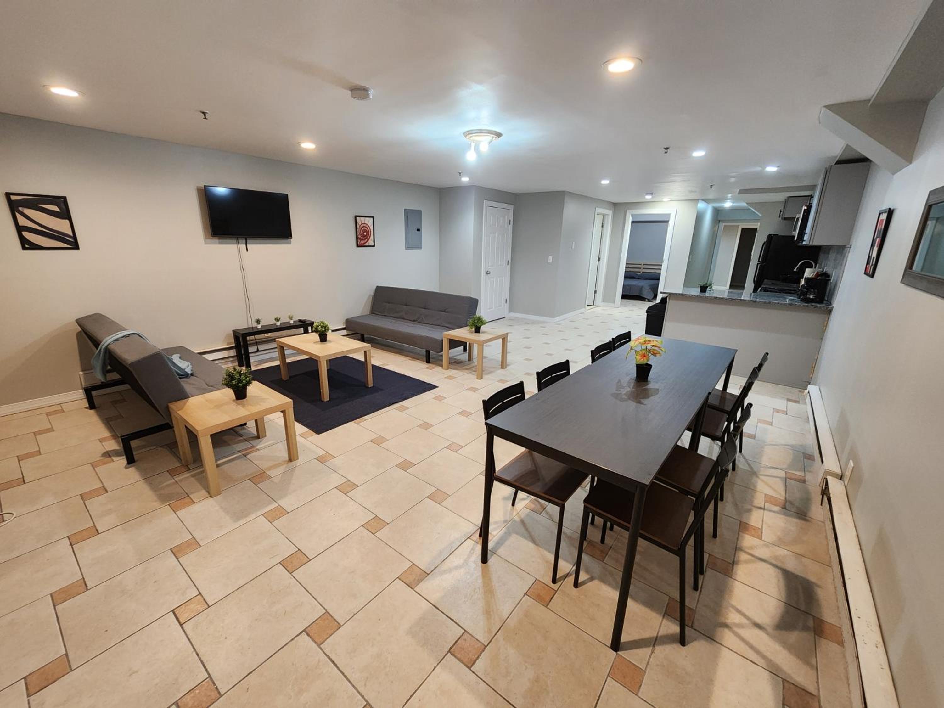 One-Bedroom Apartment photo 2