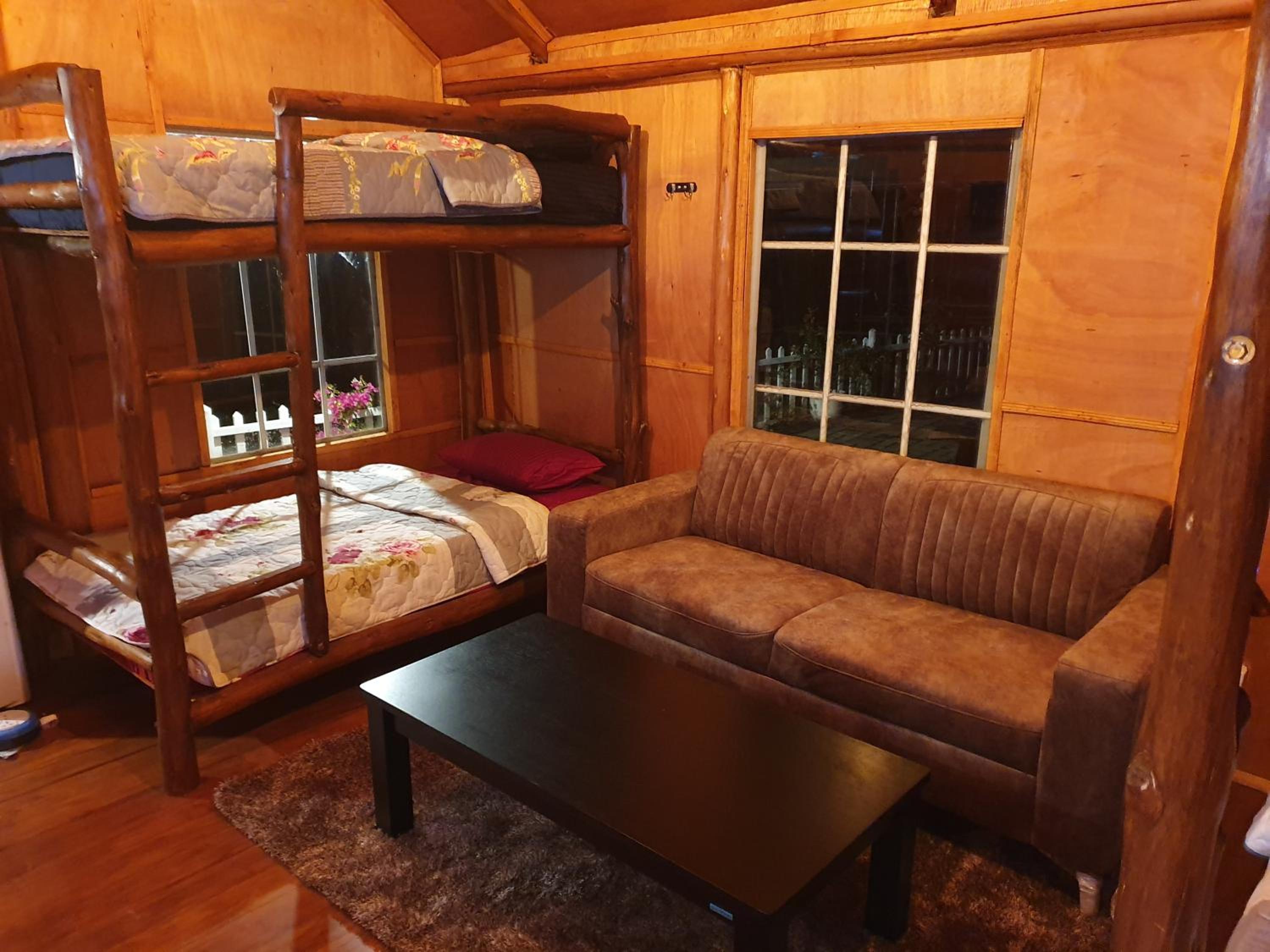 Quadruple Room with Mountain View photo 1