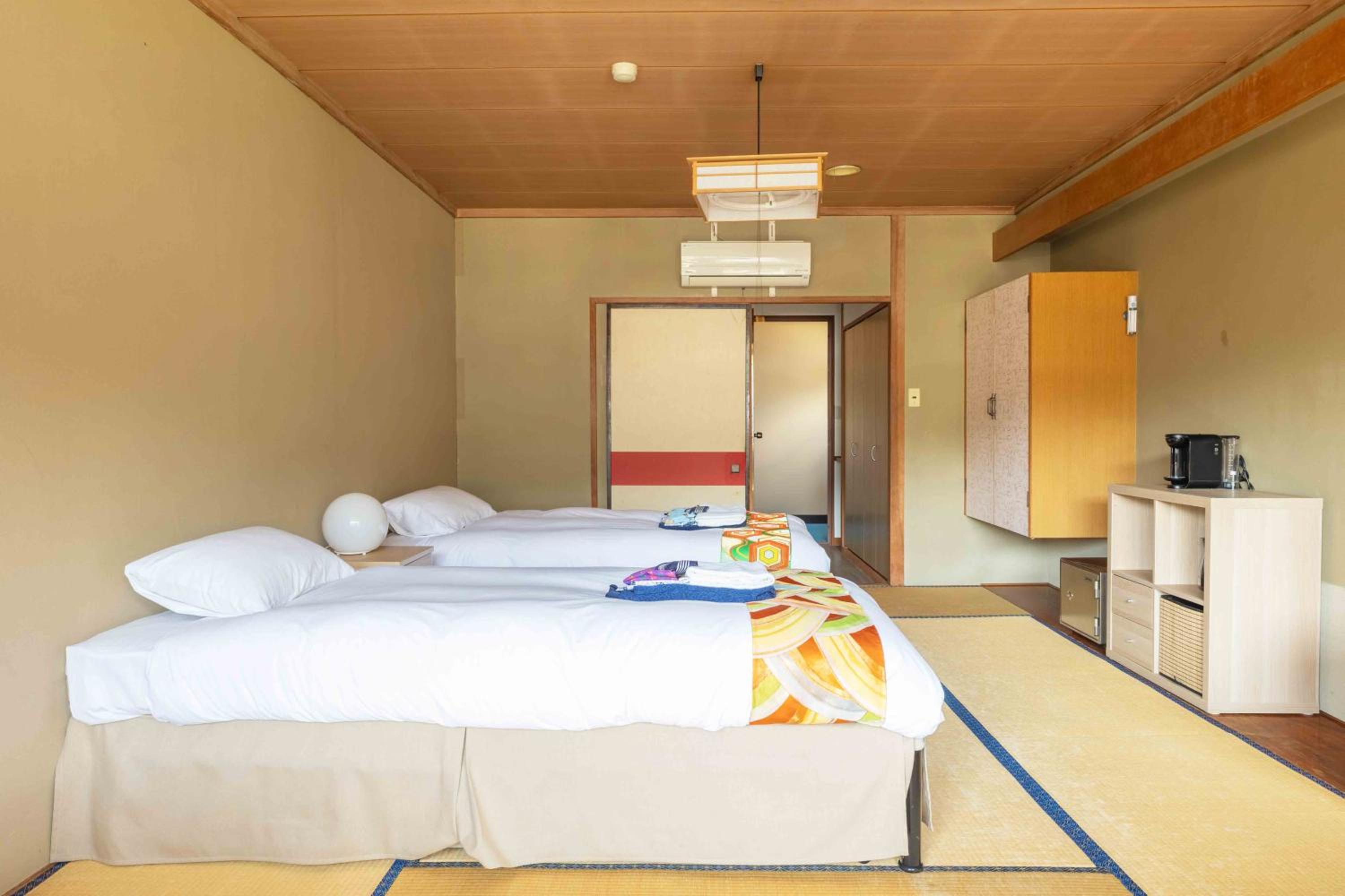 Twin Room with Tatami Floor photo 3