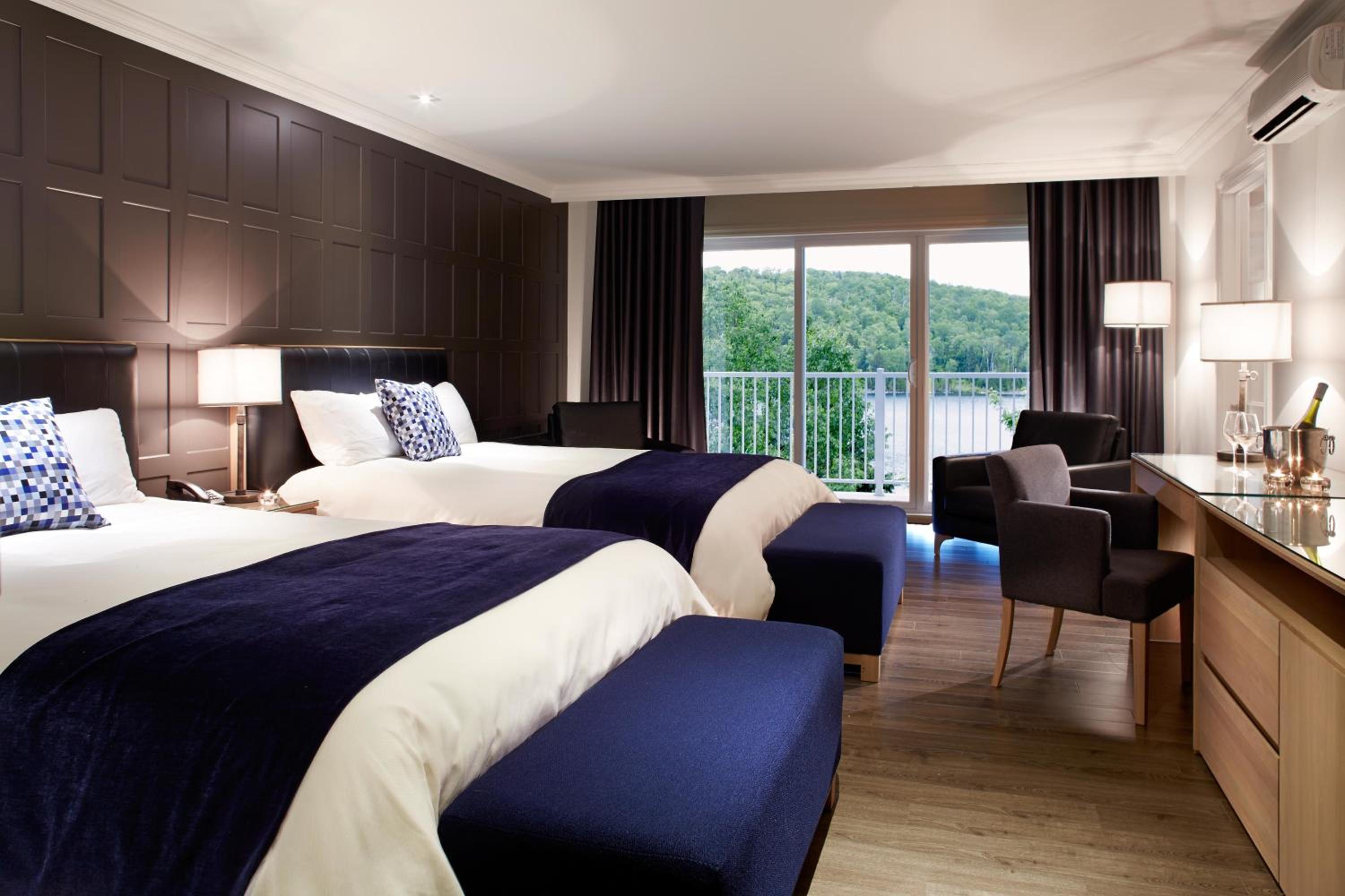 Double Room with Lake View - Photo 1