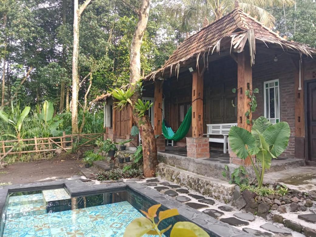 Villa with Private Pool - Photo 28