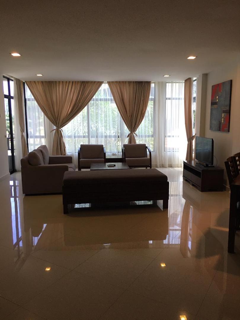 Two-Bedroom Apartment - Photo 7
