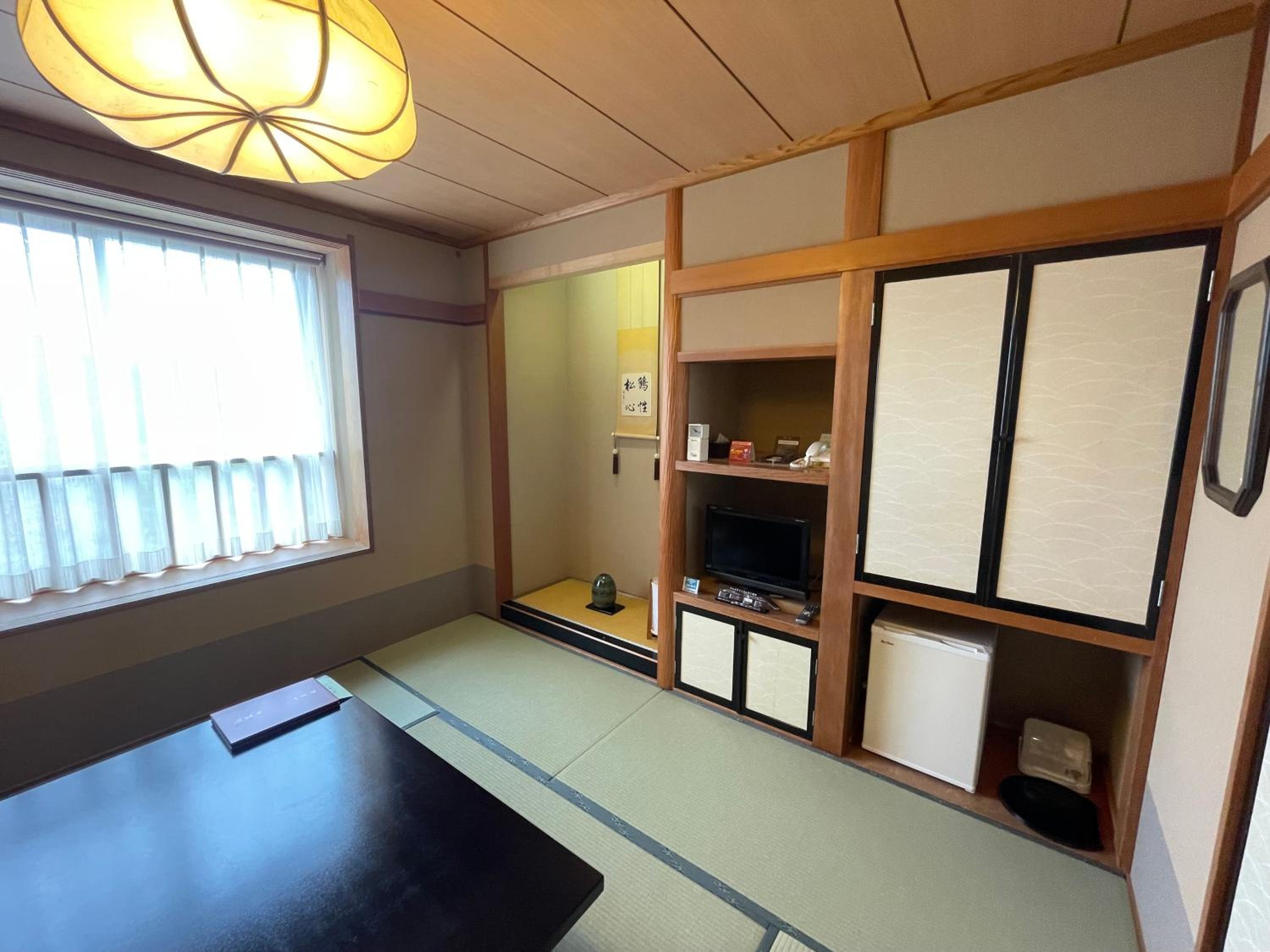 Japanese-Style Room - Photo 1